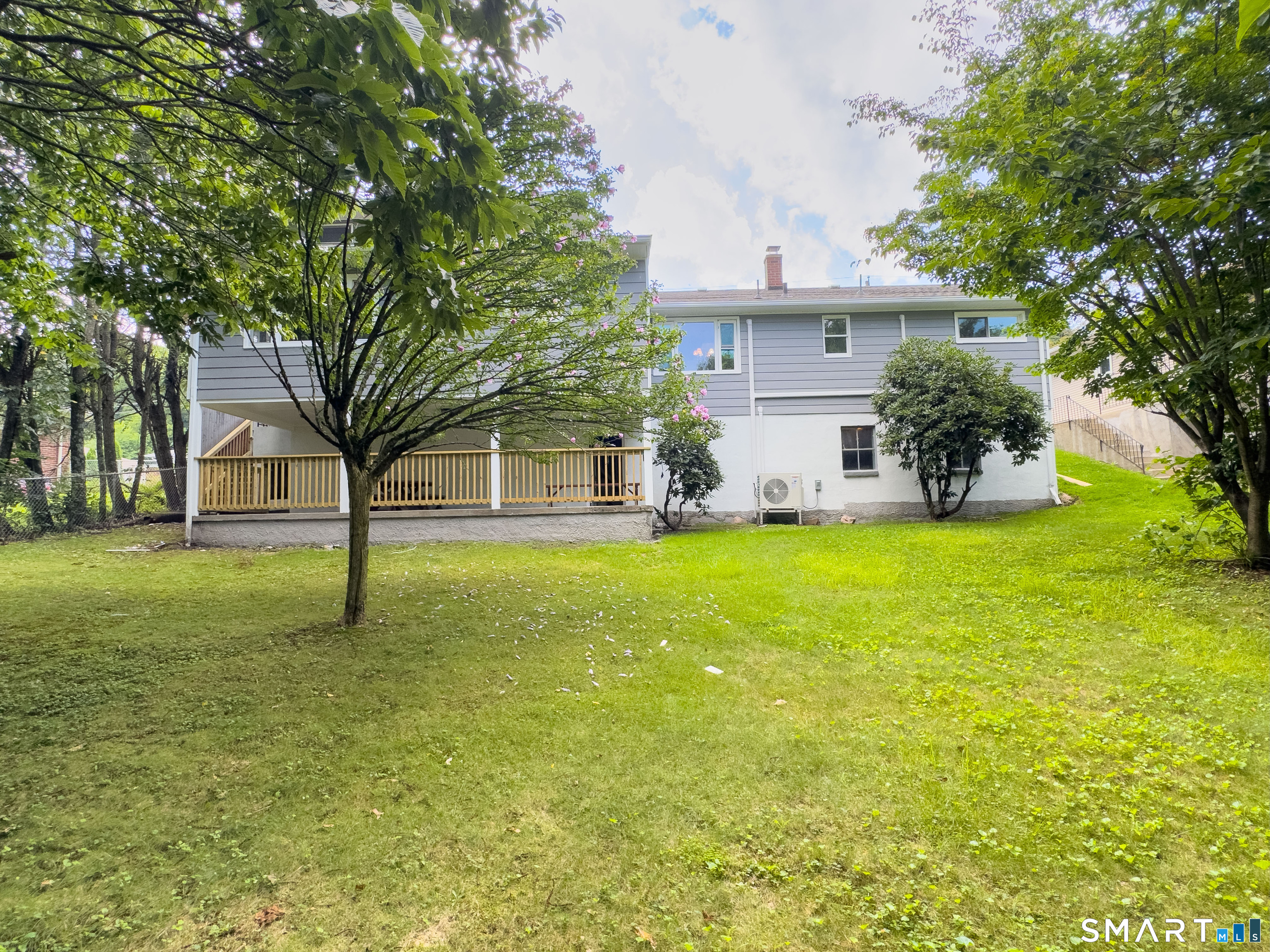 81 Esther Avenue photo 28