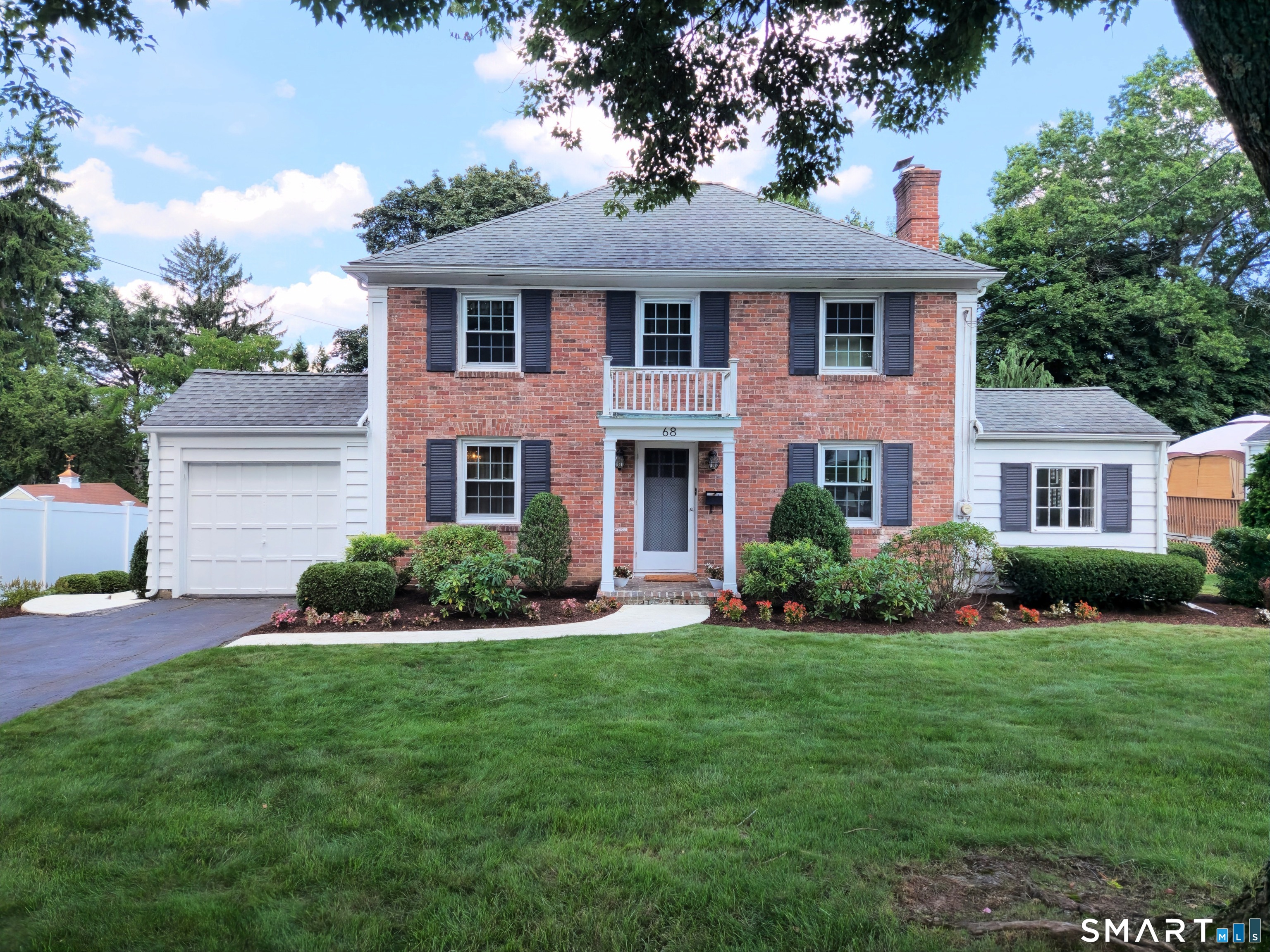68 Farmingdale Road