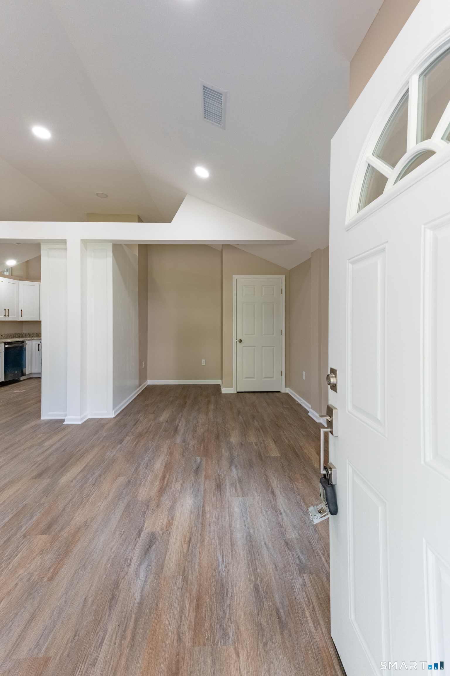 1178 Poquonock Avenue photo 4