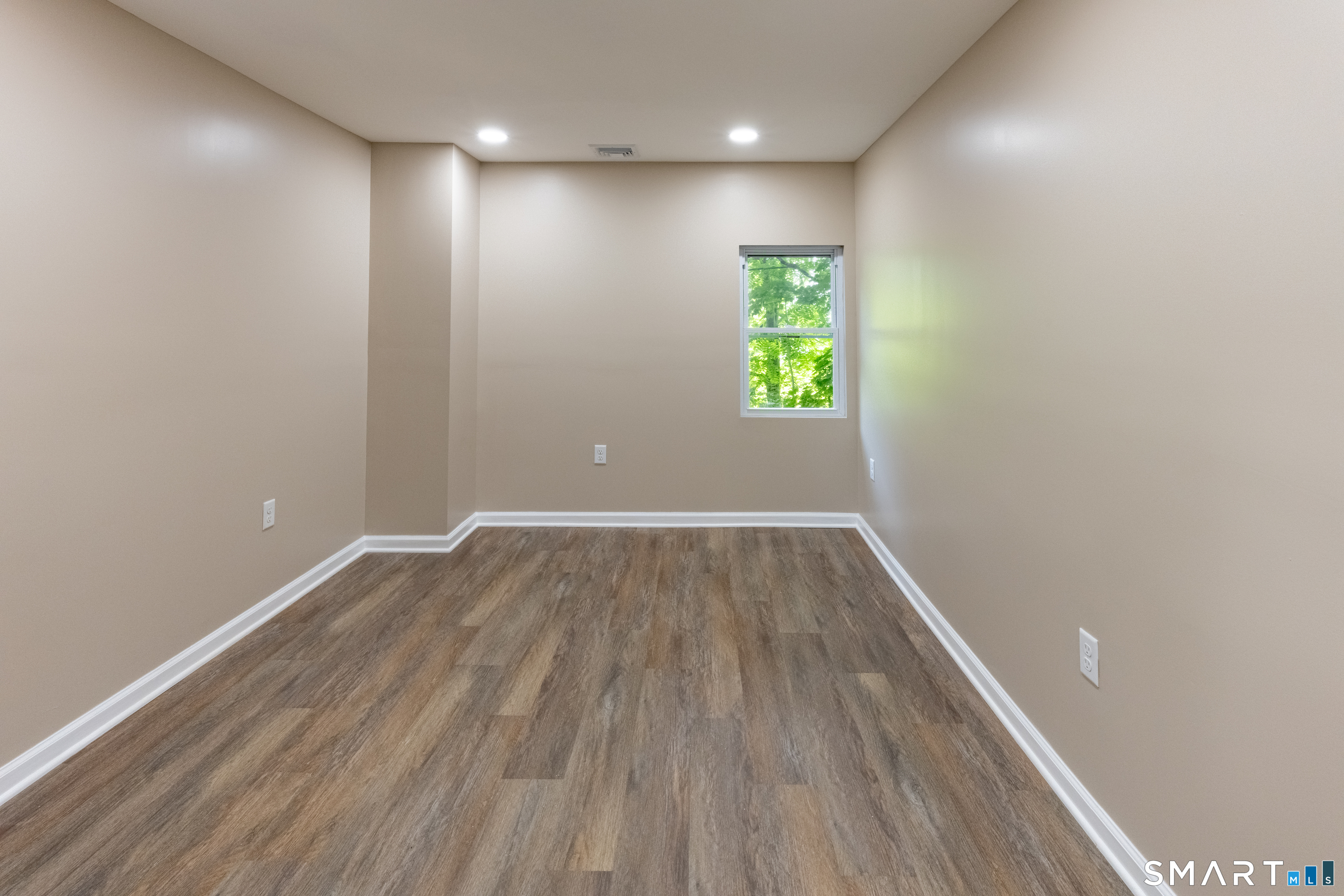 1178 Poquonock Avenue photo 18