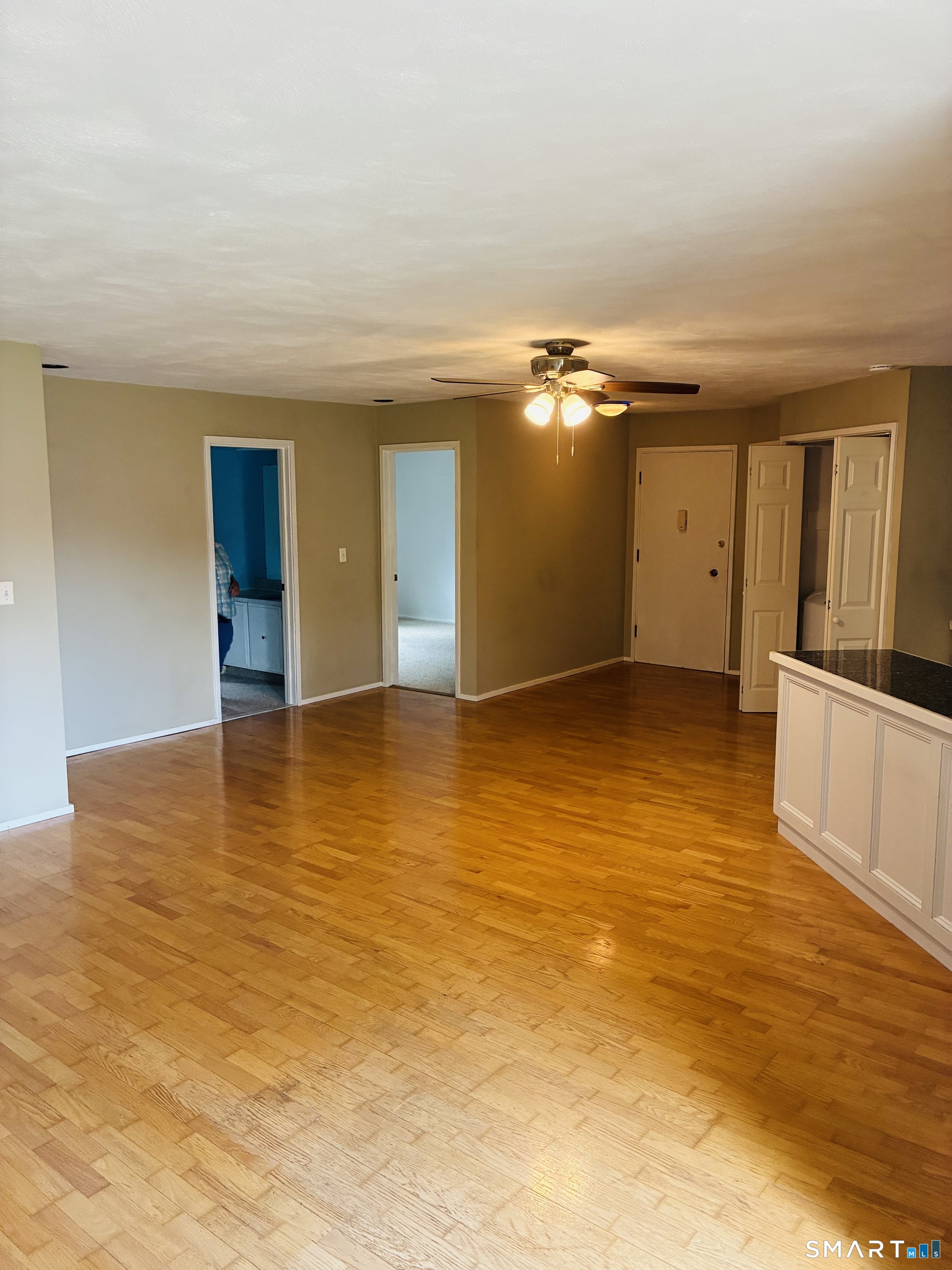 85 River Road  Unit #E8 photo 7