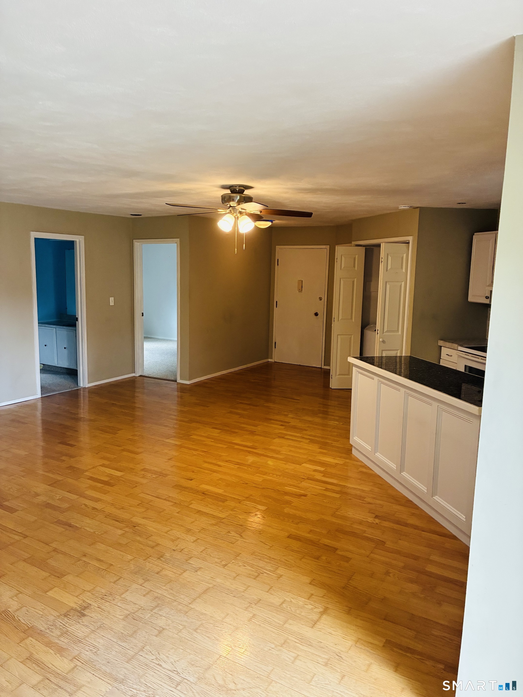 85 River Road  Unit #E8 photo 8