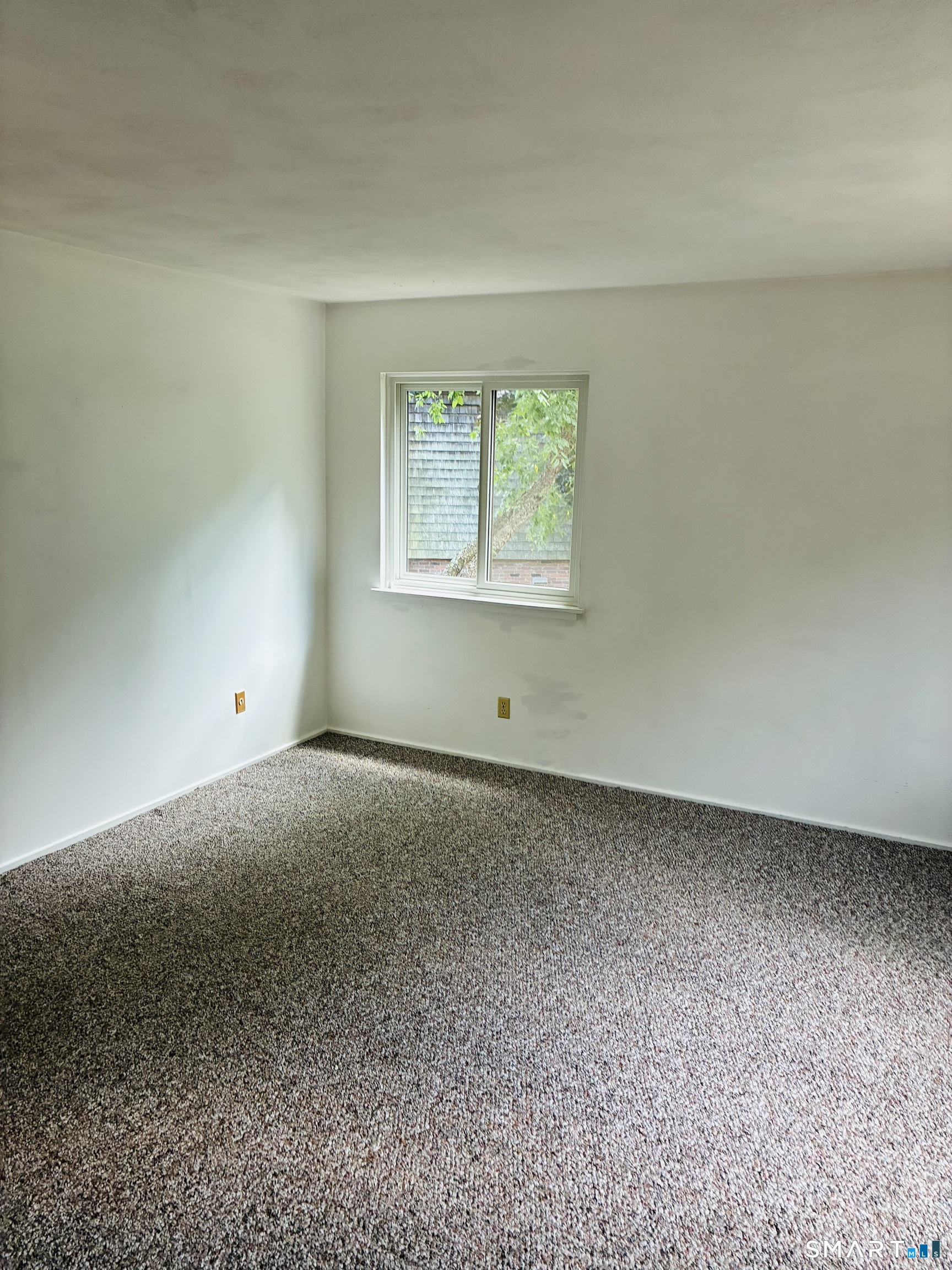 85 River Road  Unit #E8 photo 13