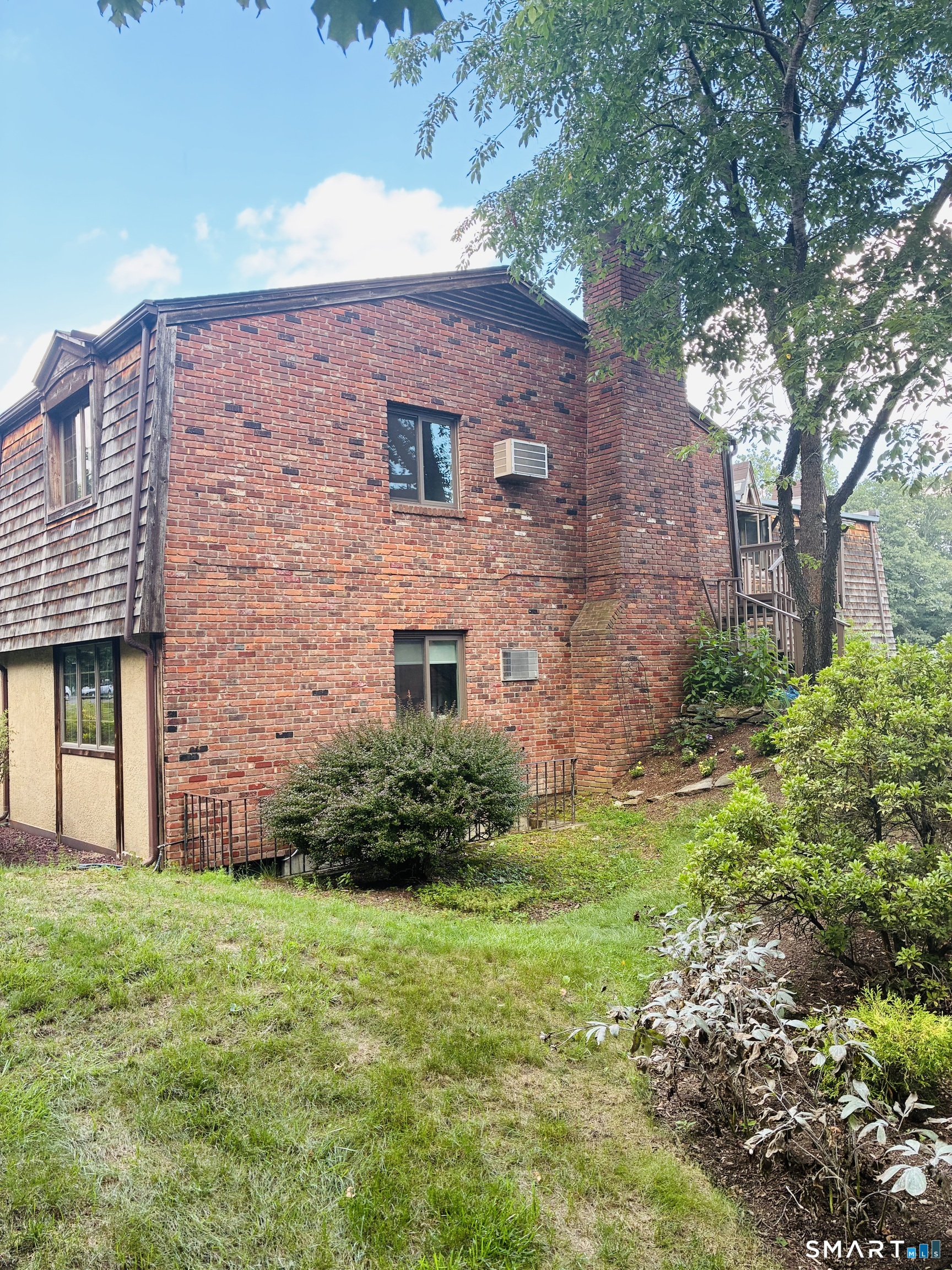 85 River Road  Unit #E8 photo 30