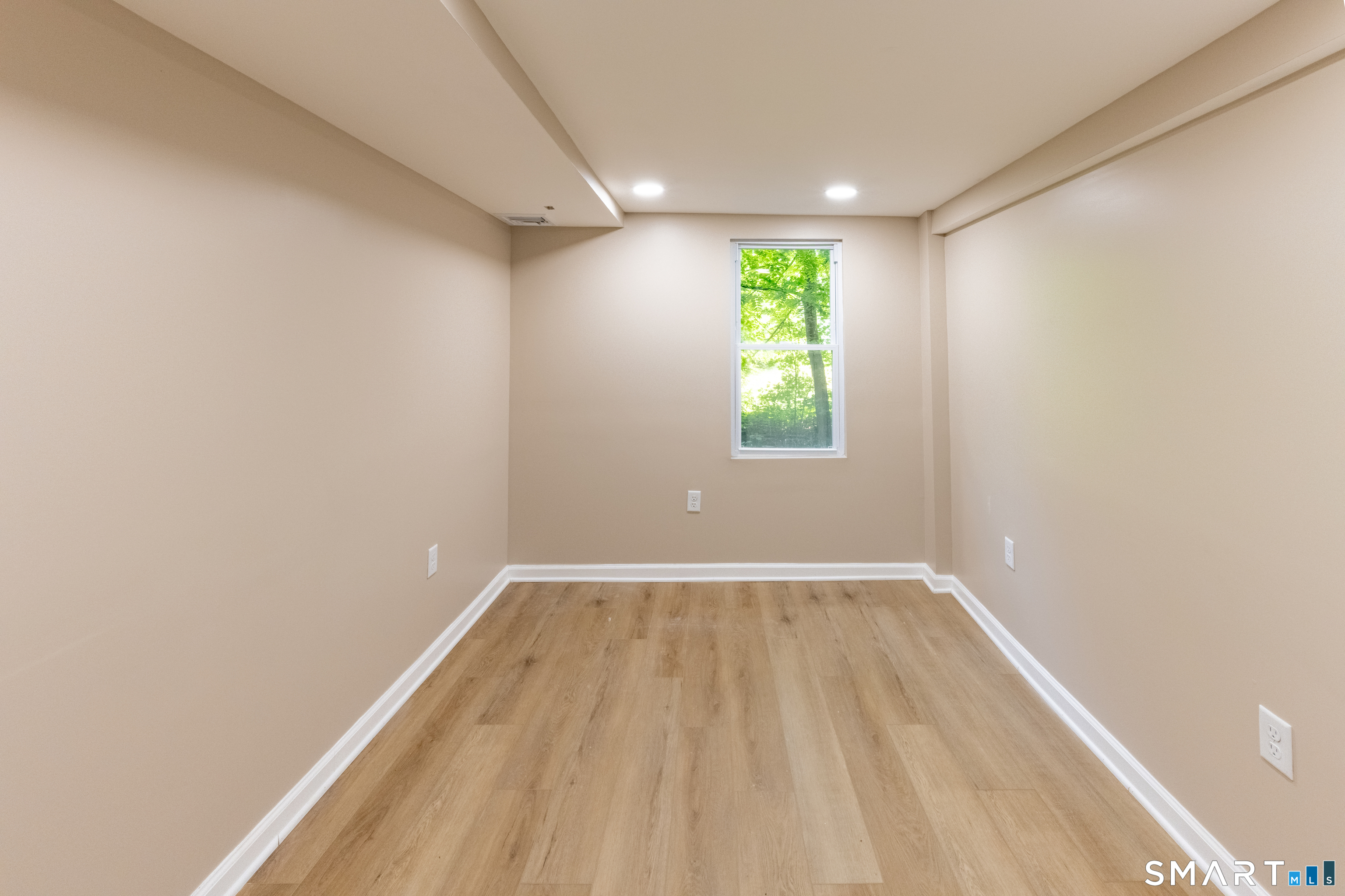 1178 Poquonock Avenue photo 30