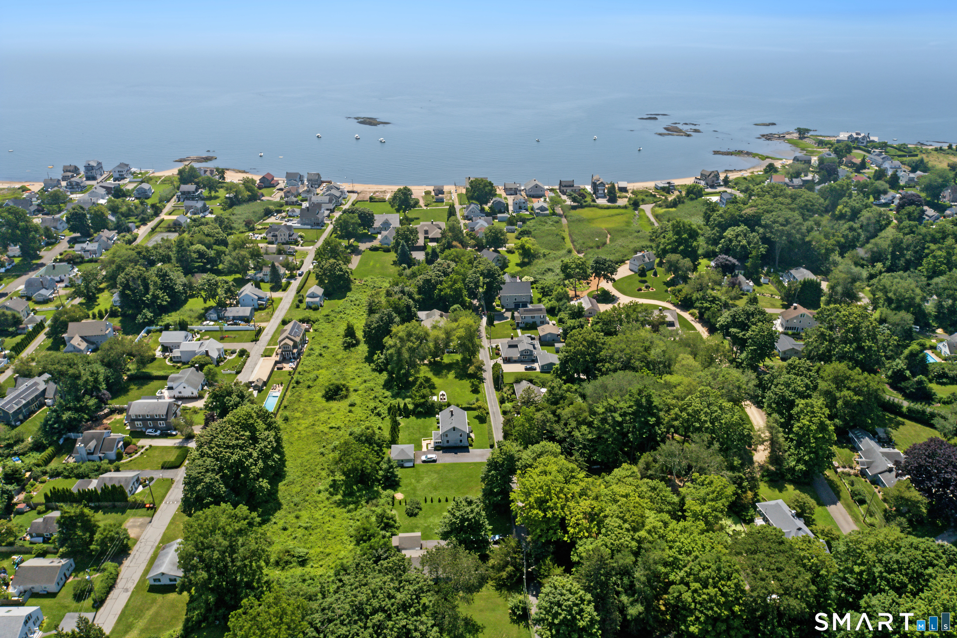 37 Beach Avenue photo 3