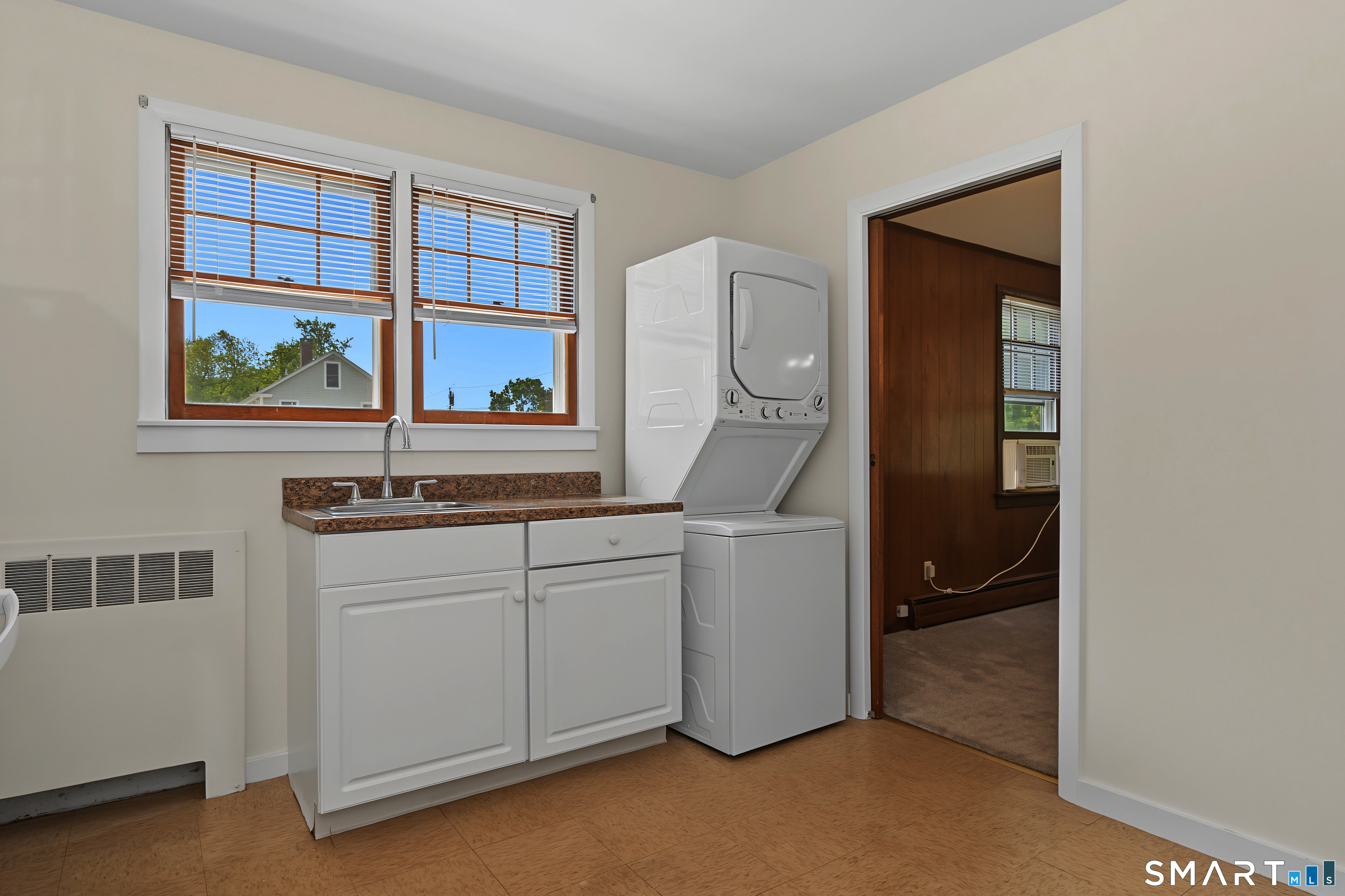 37 Beach Avenue photo 7