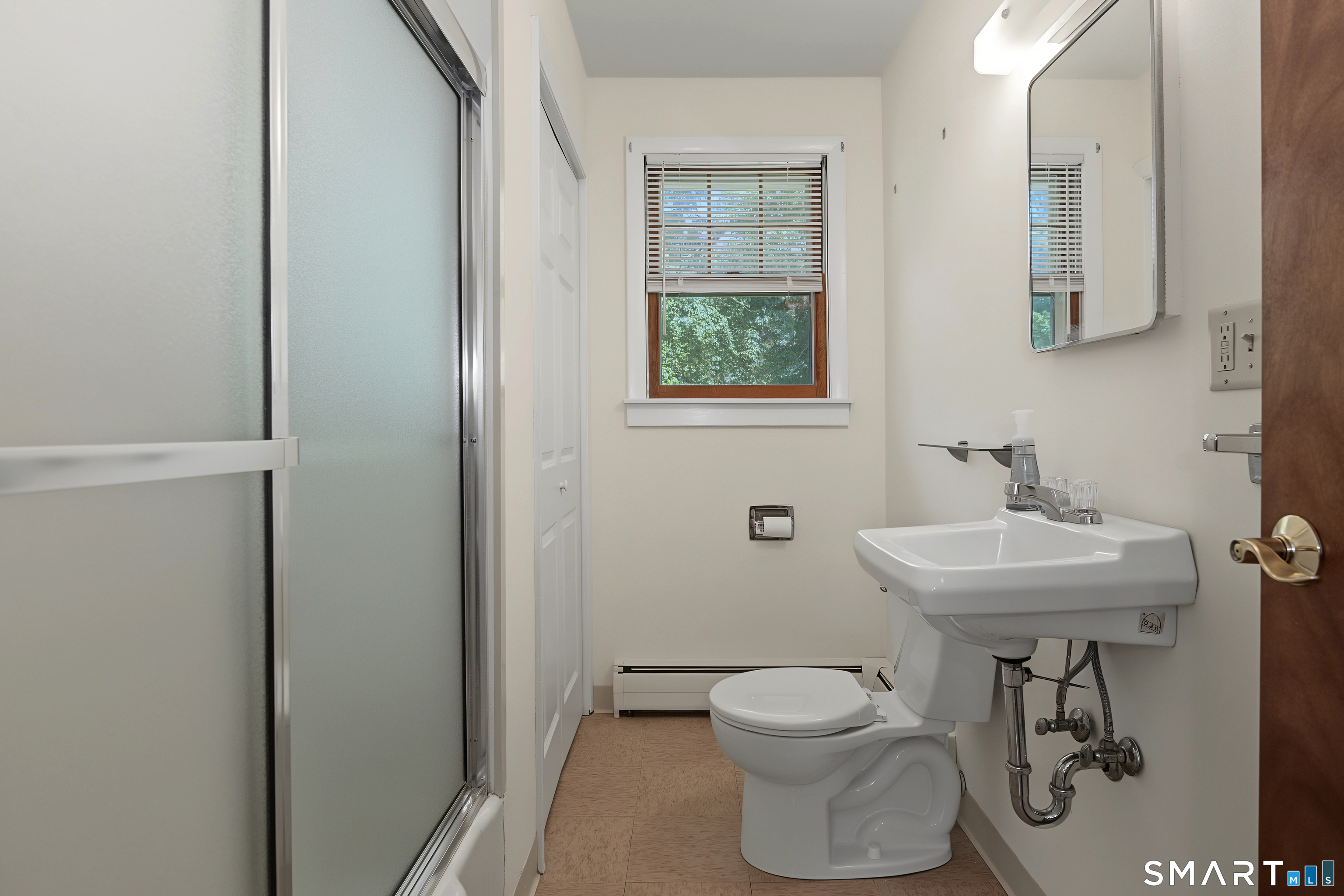 37 Beach Avenue photo 13