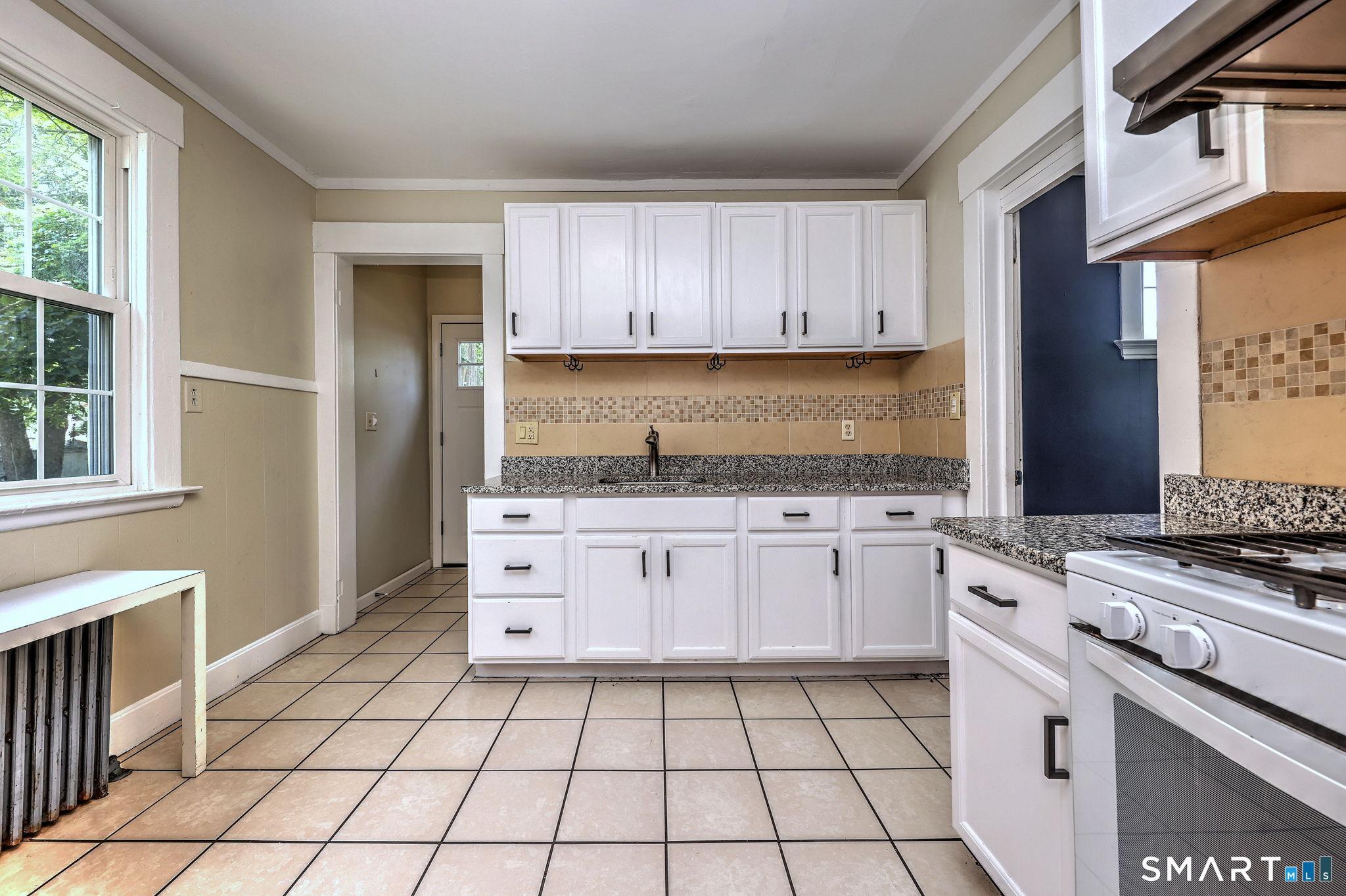 2 Homestead Avenue photo 12