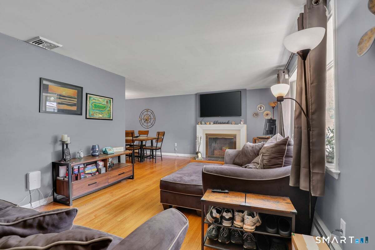 45 Hilltop Road photo 2