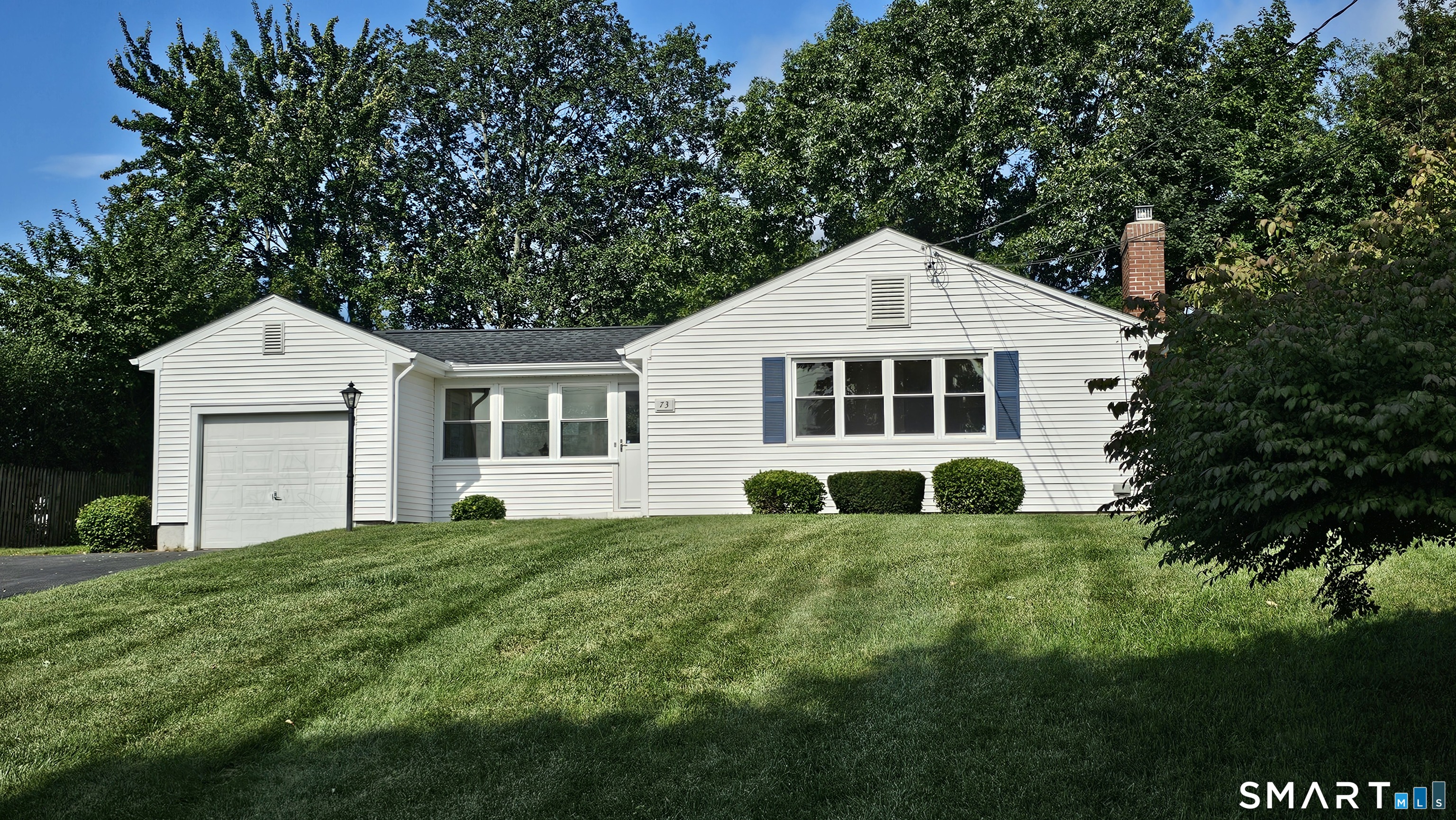 73 Knollwood Road photo 2