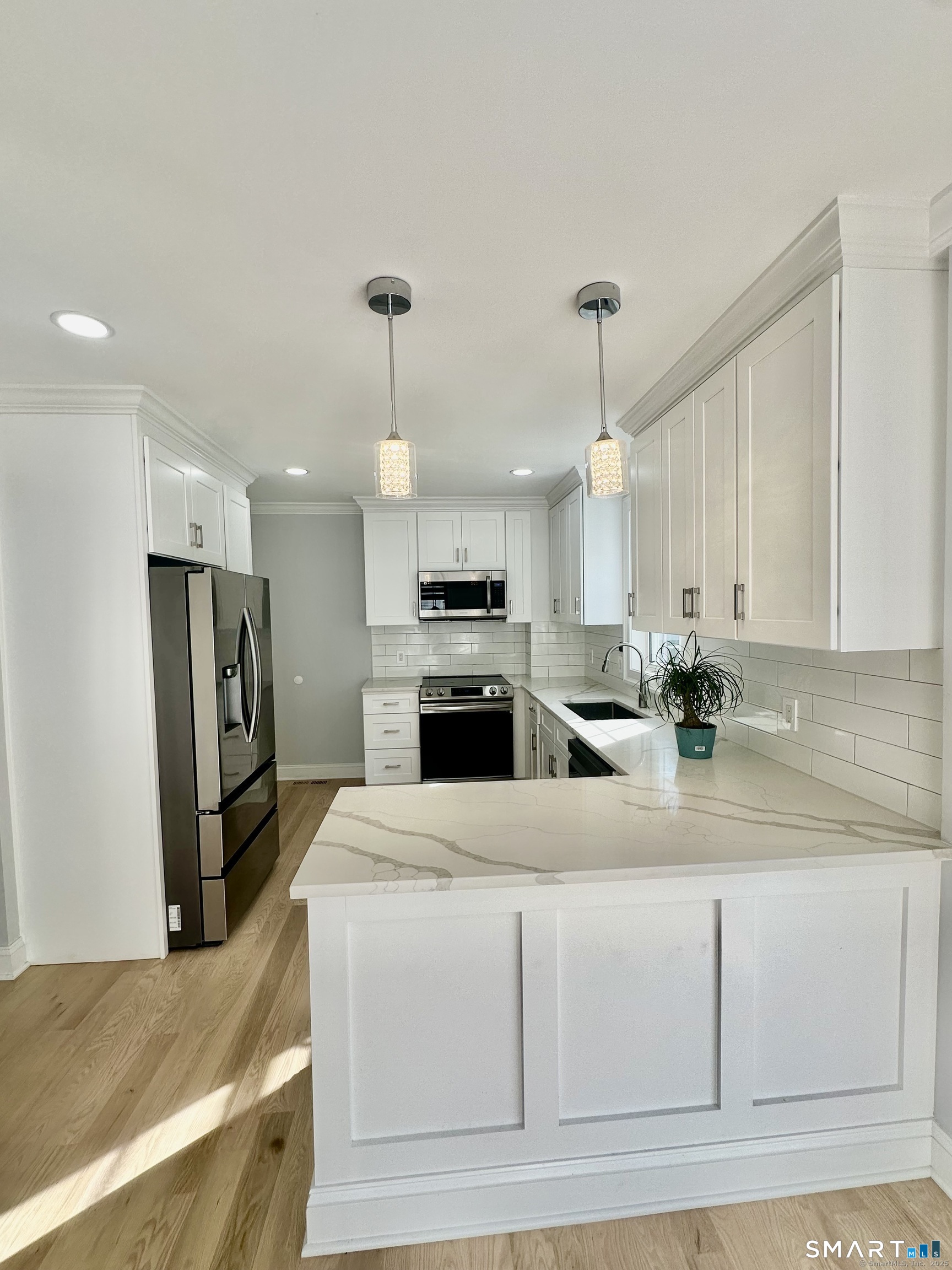 123 East Avenue, New Canaan, Connecticut photo 3
