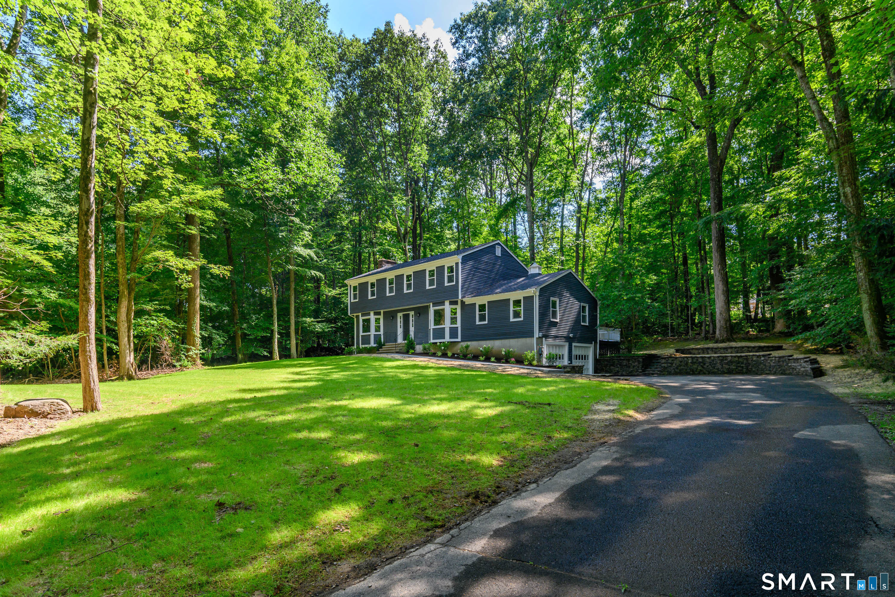Photo 2 of Single family home for sale at 10 Leopard Dr, Sandy Hook, CT 06482 | MLS# 24193035 | Listing updated on 2026-08-24