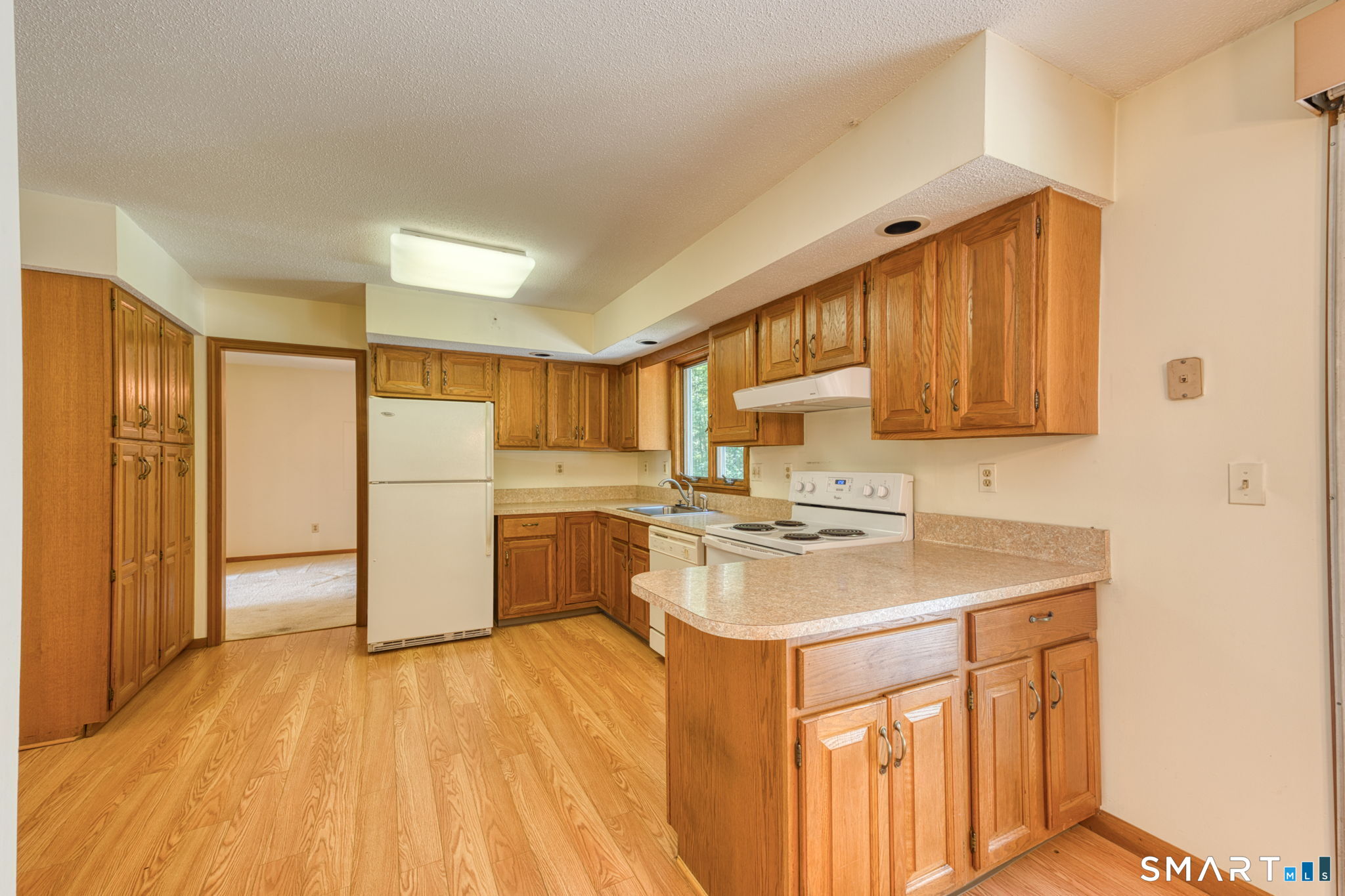 170 Garnet Lane photo 4