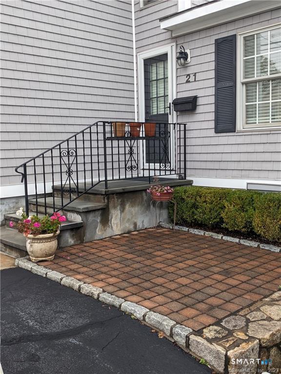 21 Cove Avenue, Norwalk, Connecticut photo 4