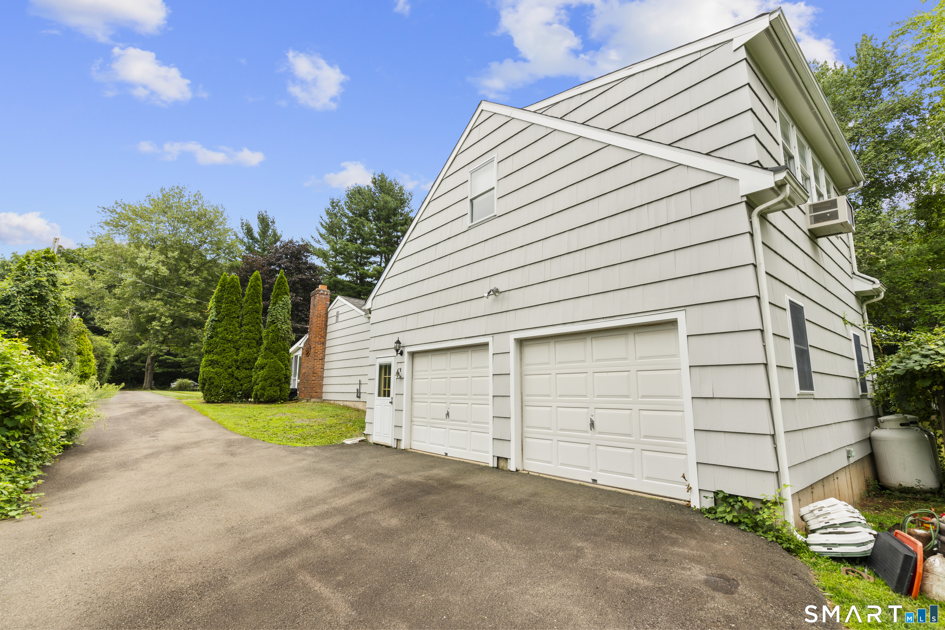 1 Sachem Drive photo 32
