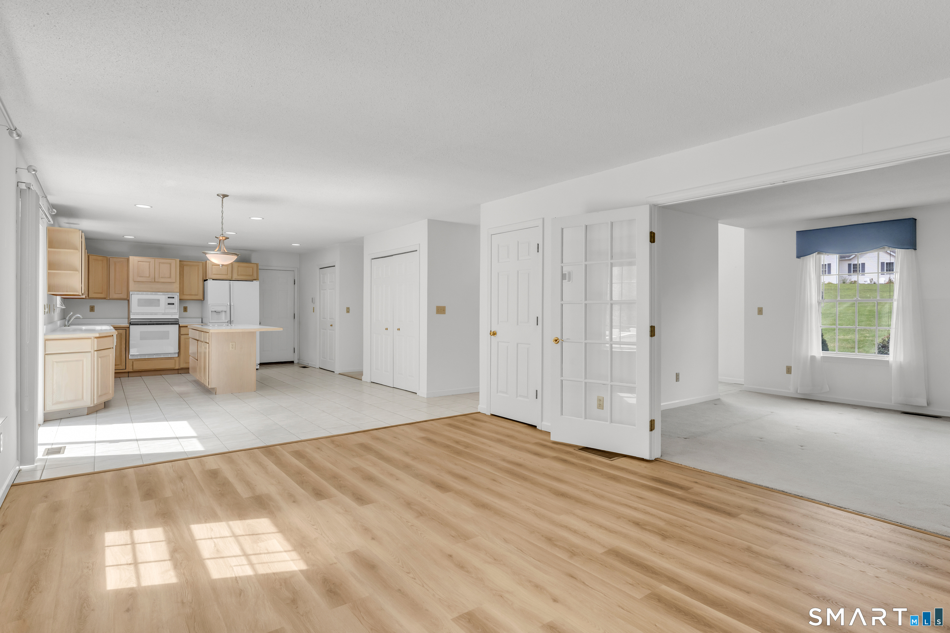 49 Melissa Drive photo 9