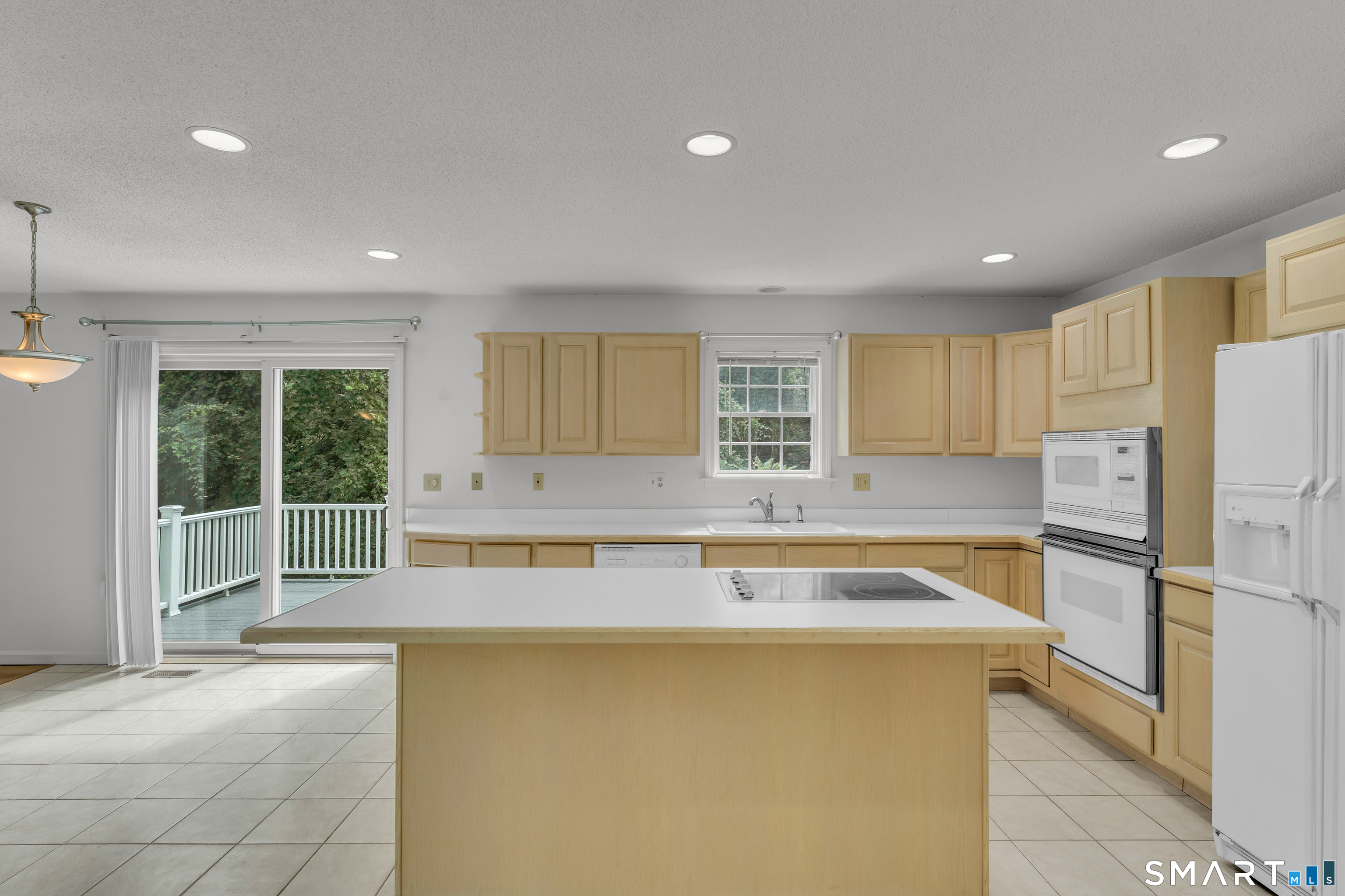 49 Melissa Drive photo 18