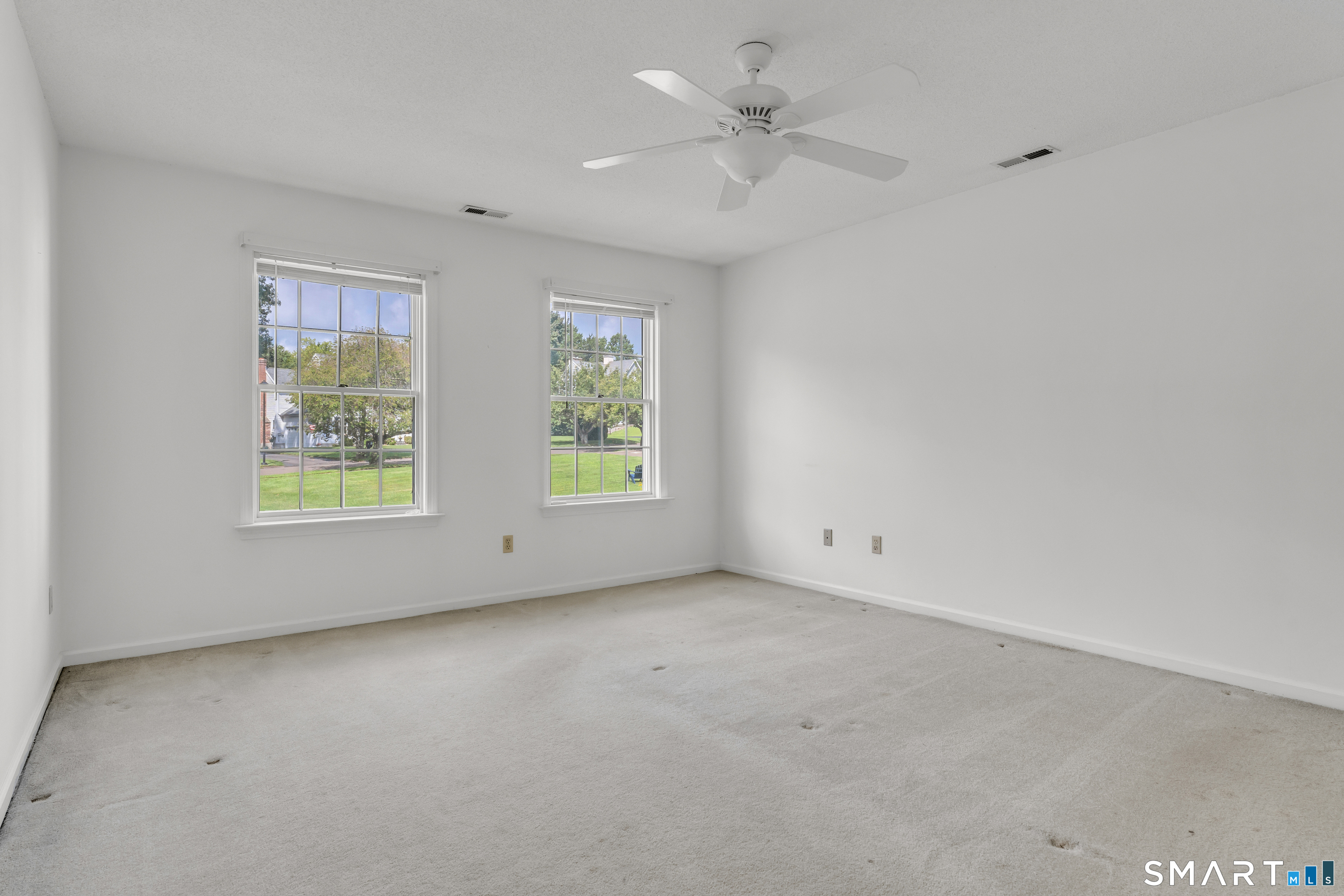 49 Melissa Drive photo 23
