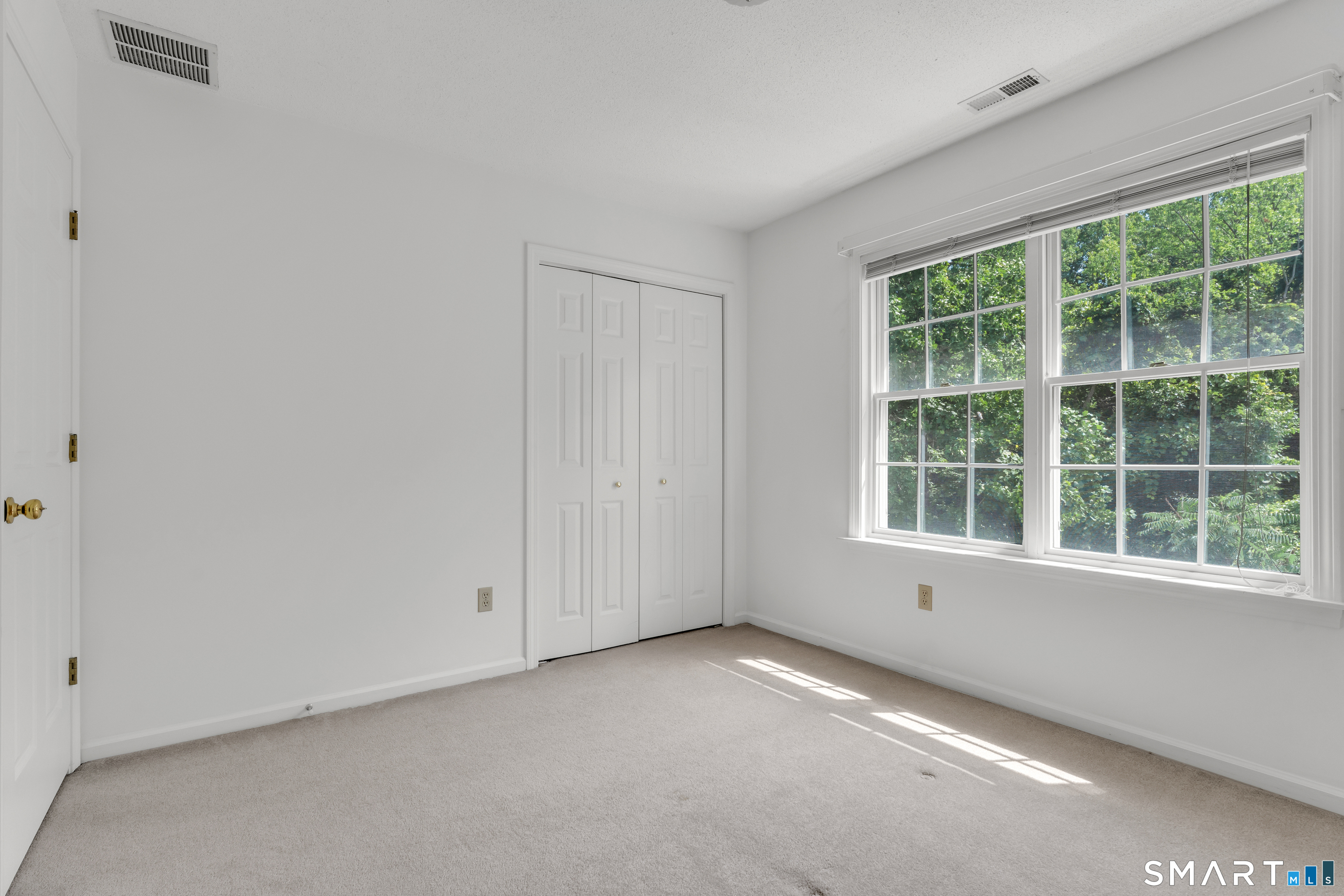 49 Melissa Drive photo 34