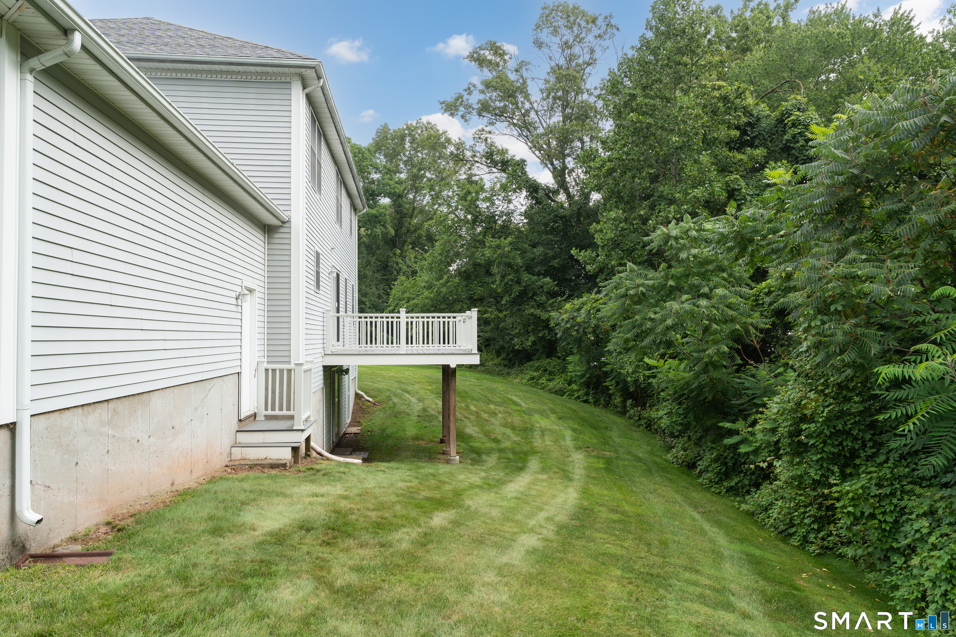49 Melissa Drive photo 39