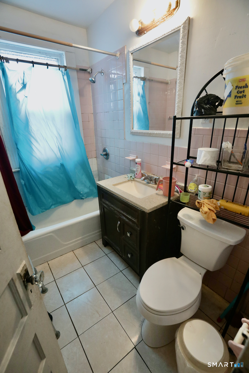 112 Anson Street photo 9