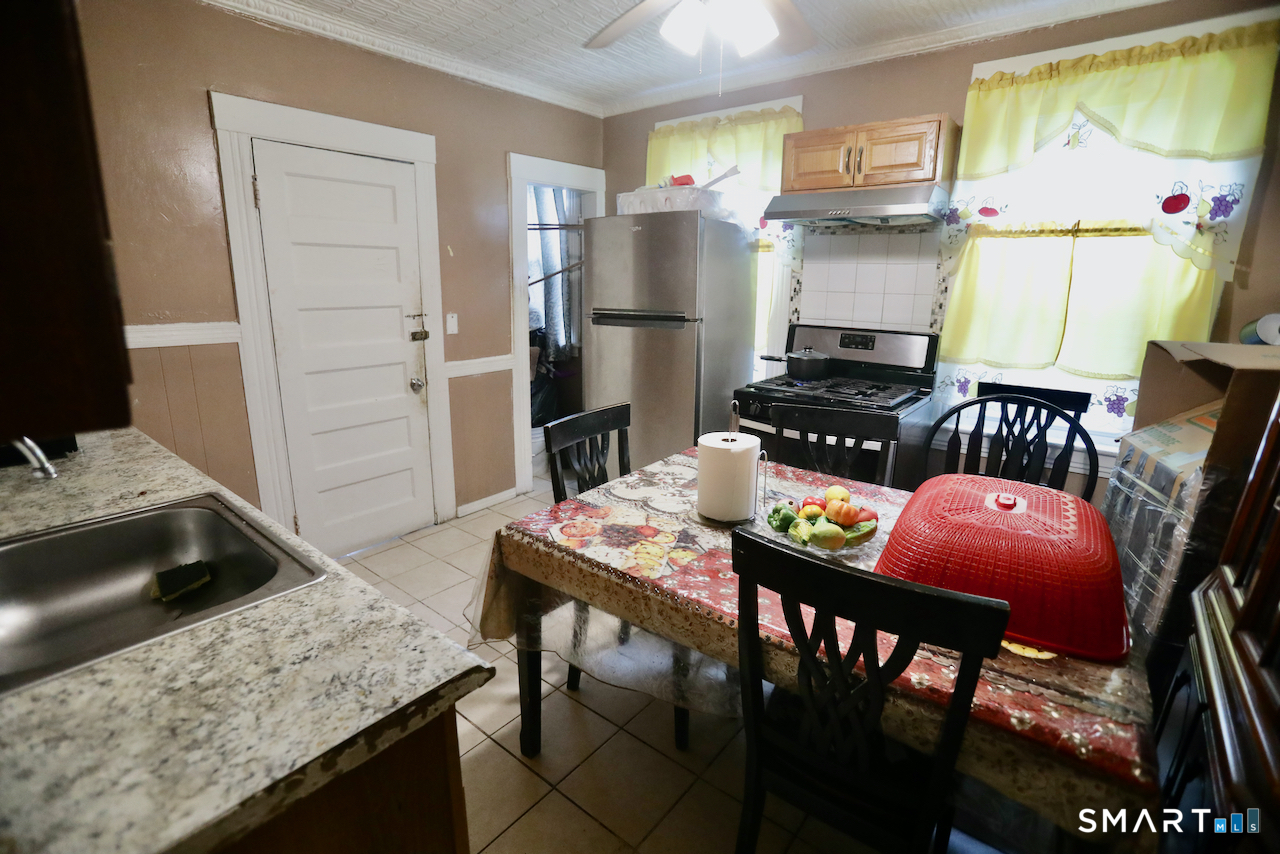 112 Anson Street photo 12