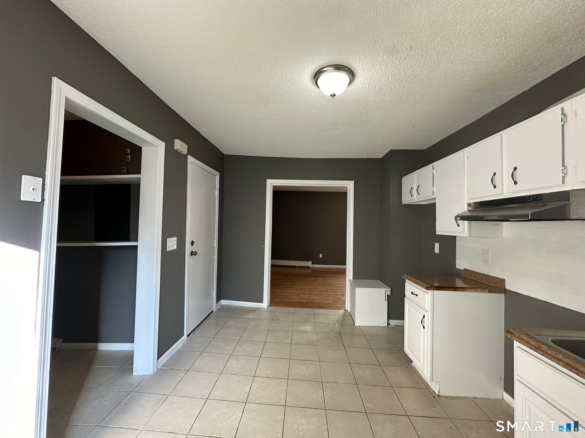 157 Rubber Avenue photo 6