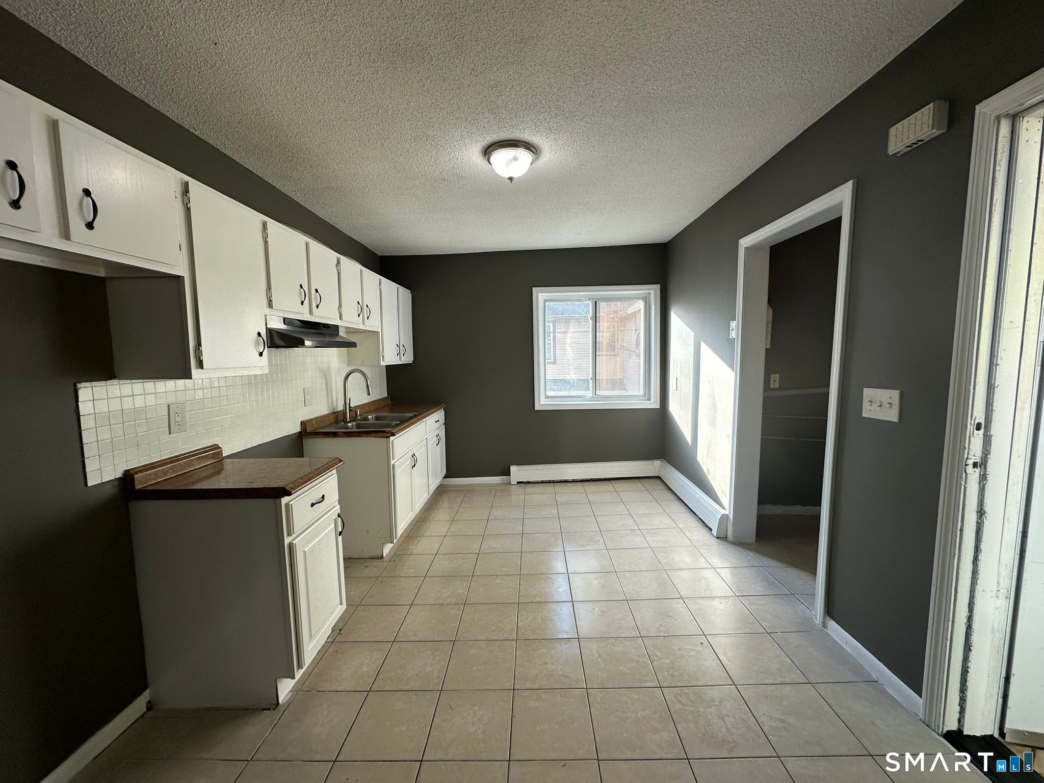 157 Rubber Avenue photo 7