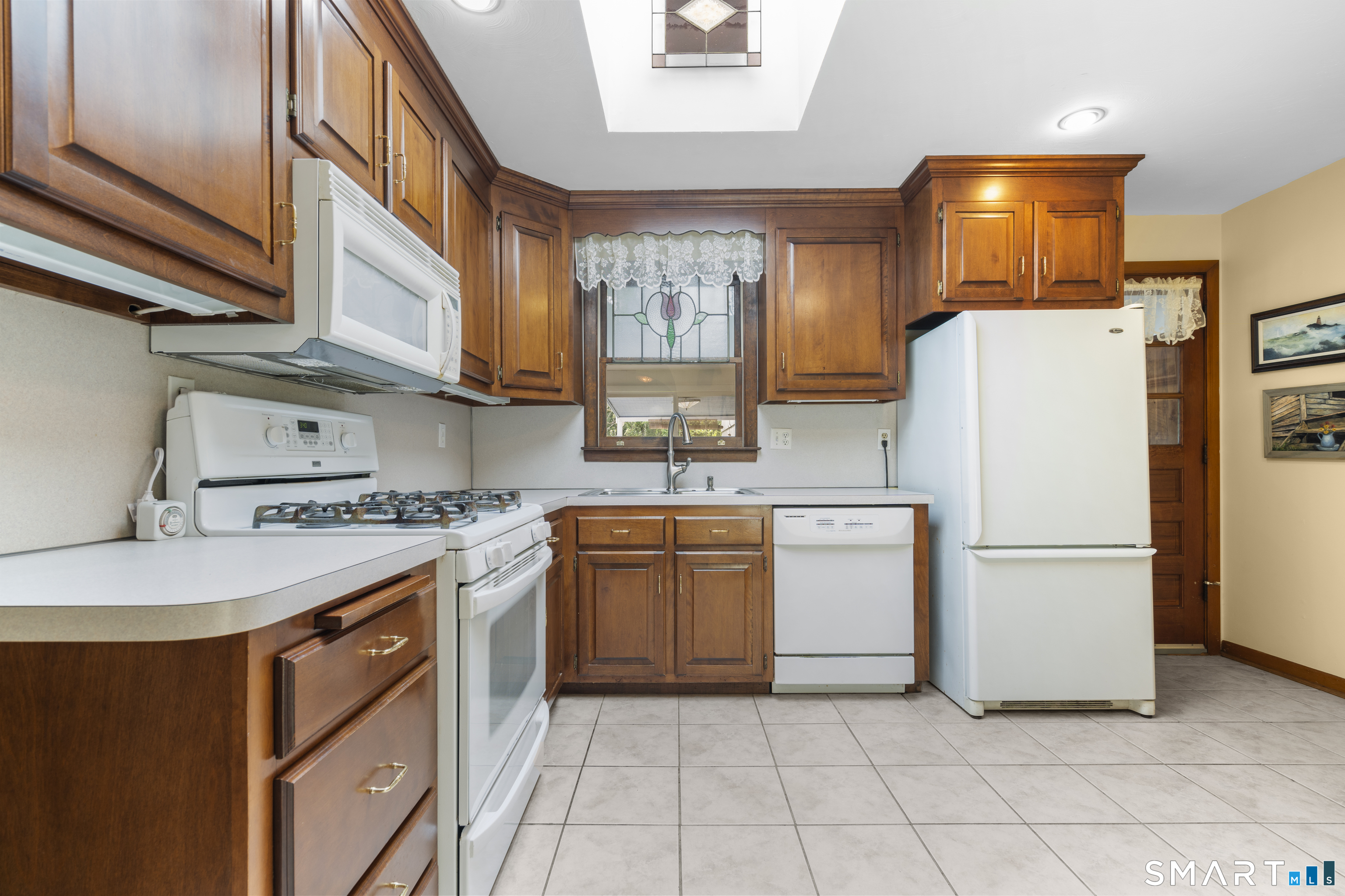 1 Sachem Drive photo 9