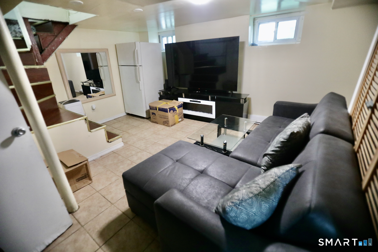 112 Anson Street photo 22
