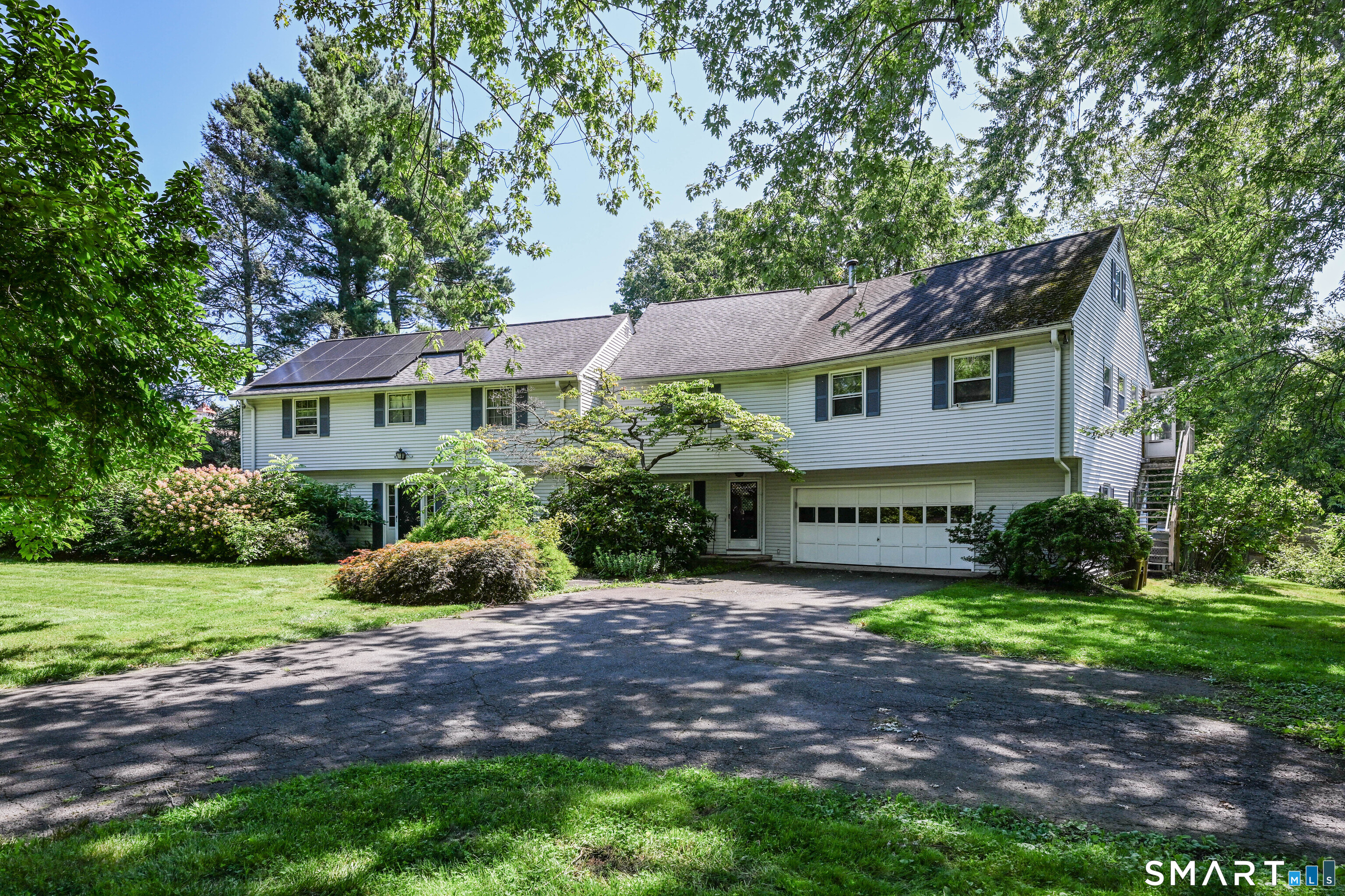 20 Chimney Hill Road photo 2