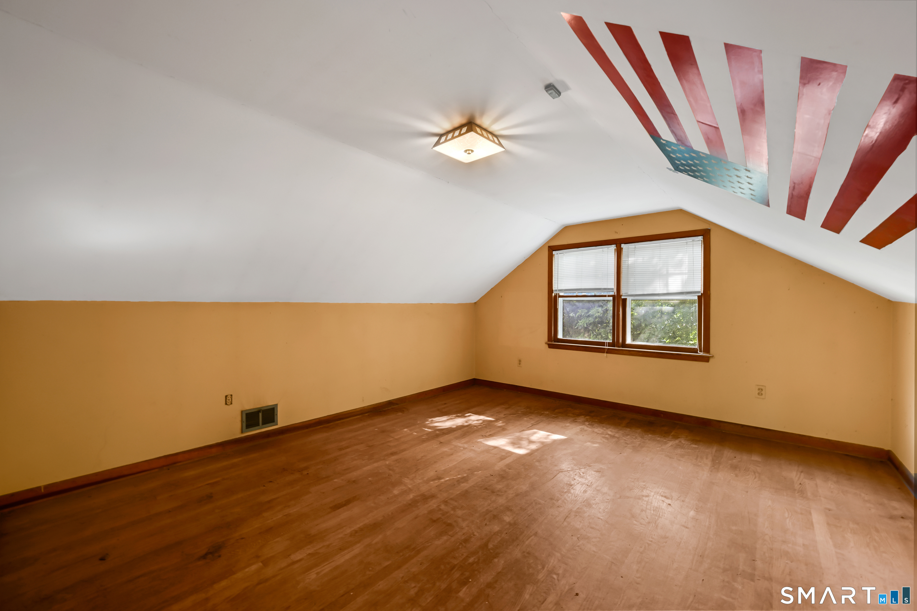 95 Lake Avenue photo 14