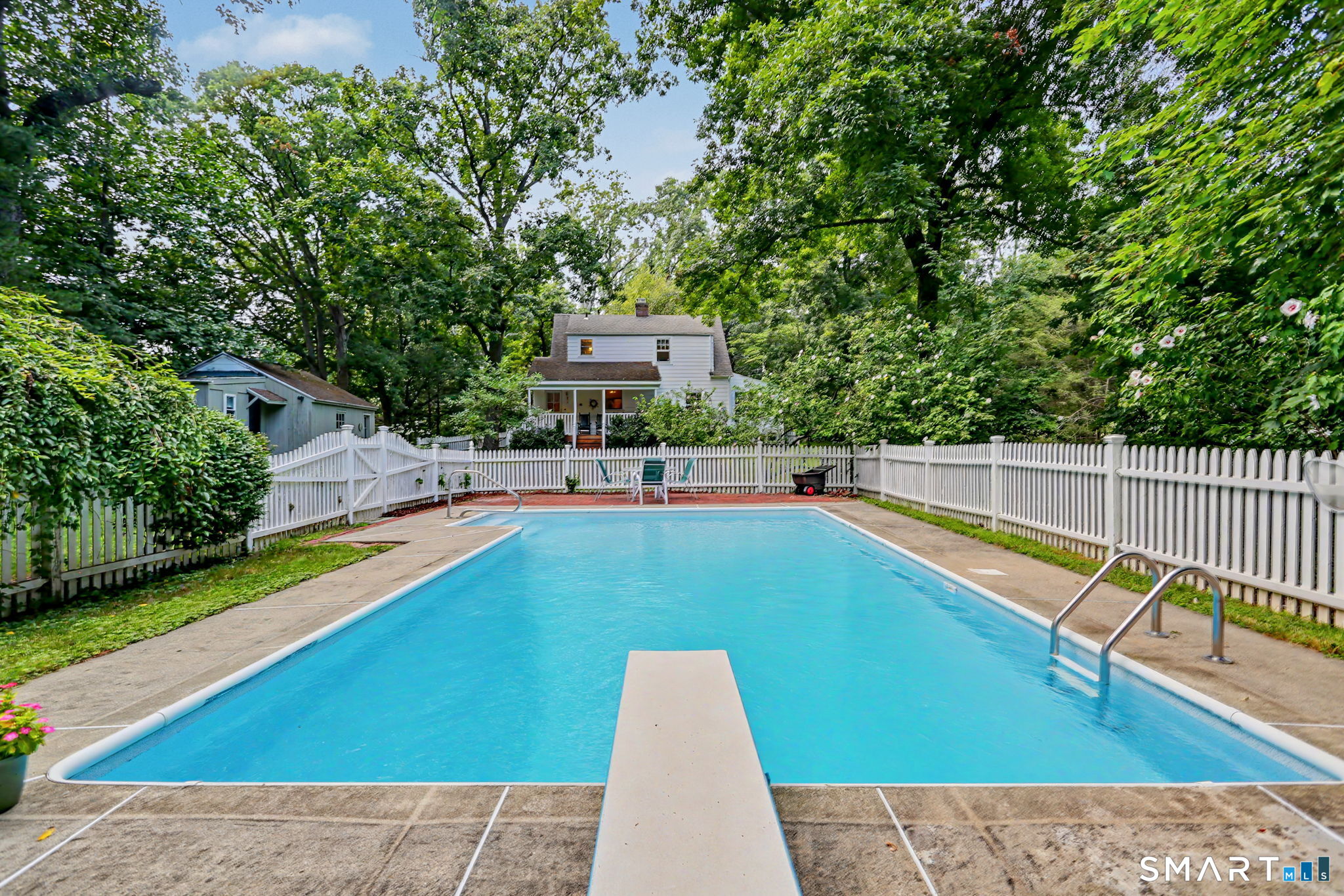 219 Unity Road photo 2
