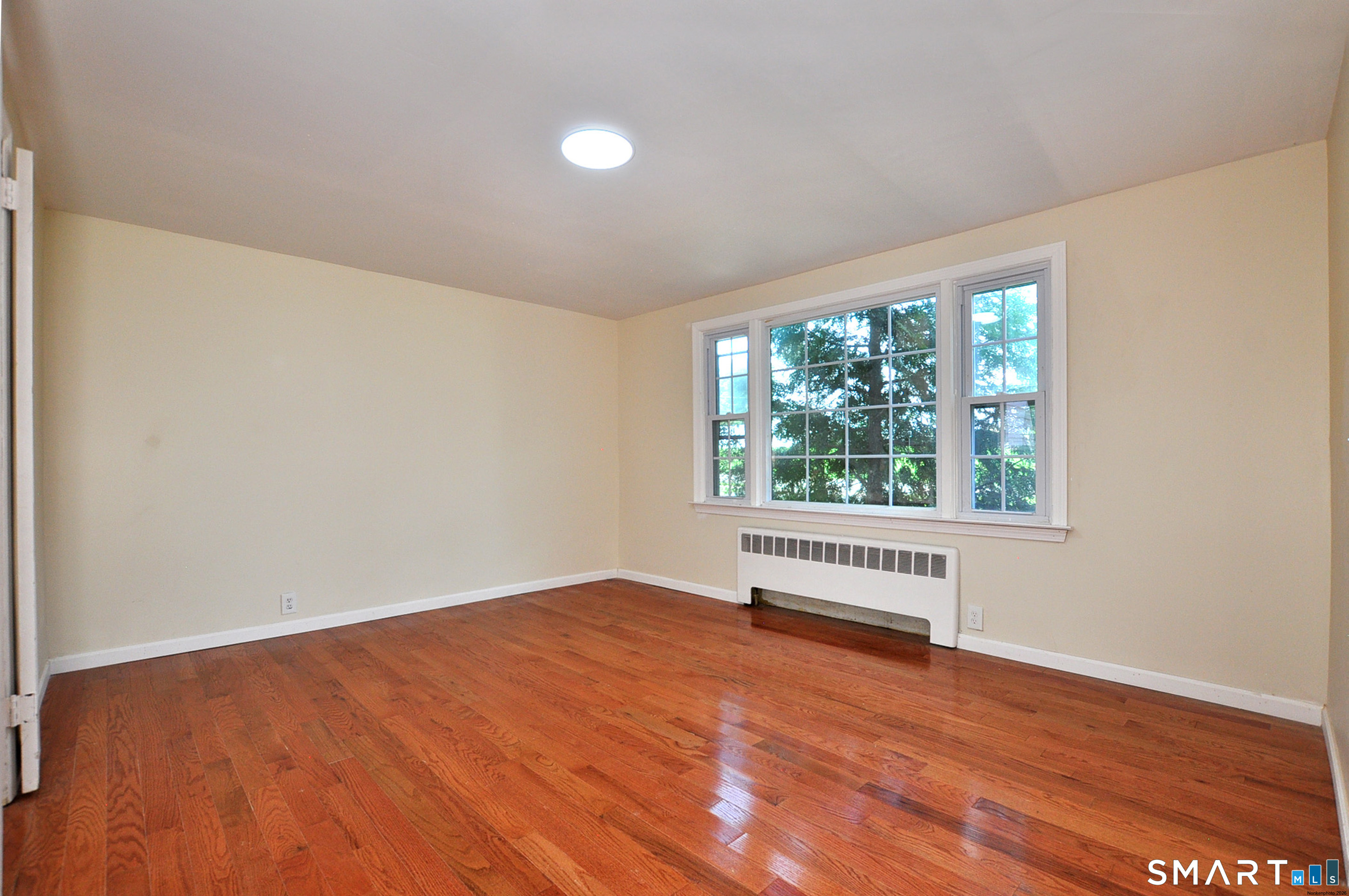 12 Jerome Avenue photo 10