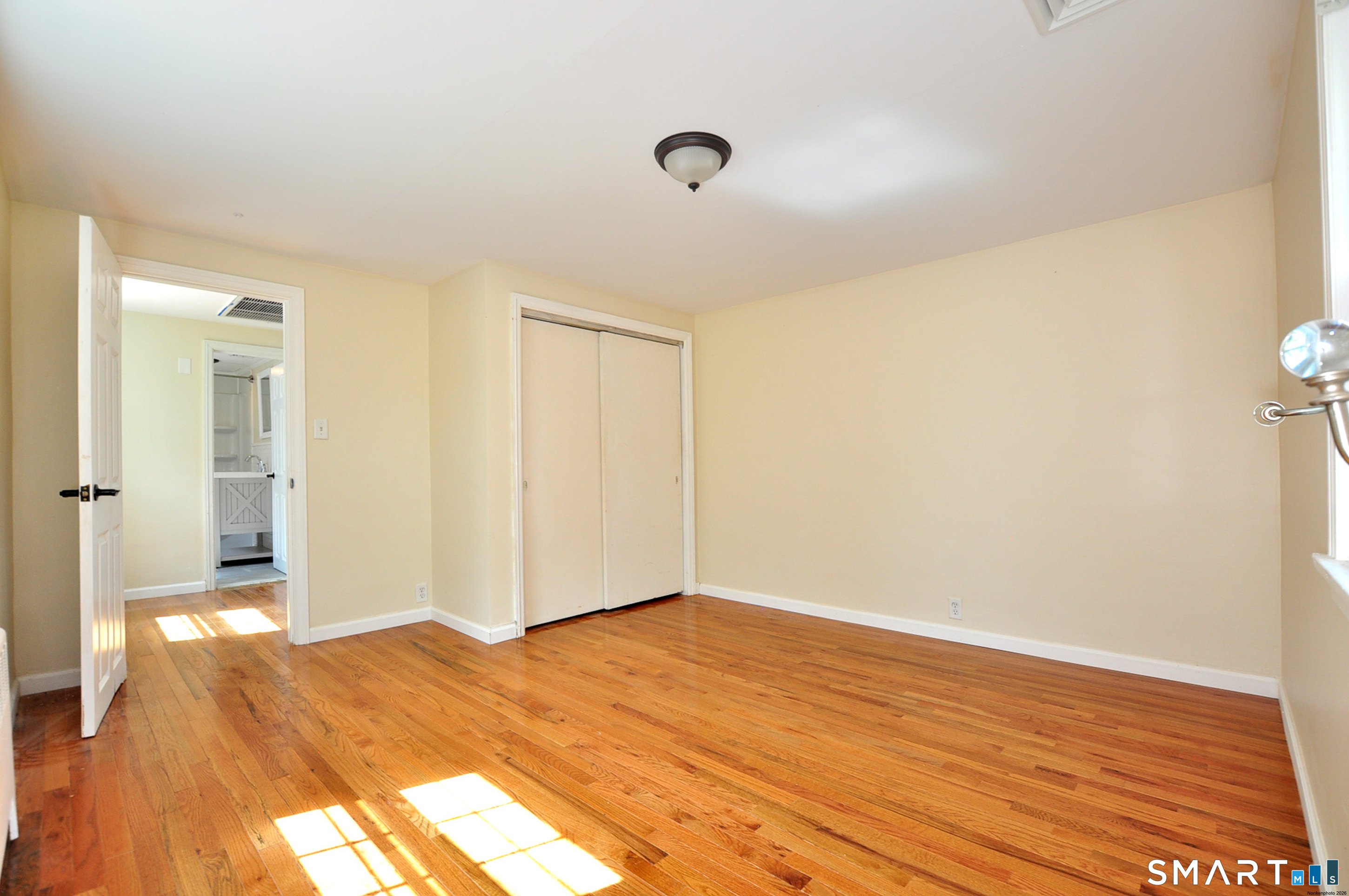 12 Jerome Avenue photo 28