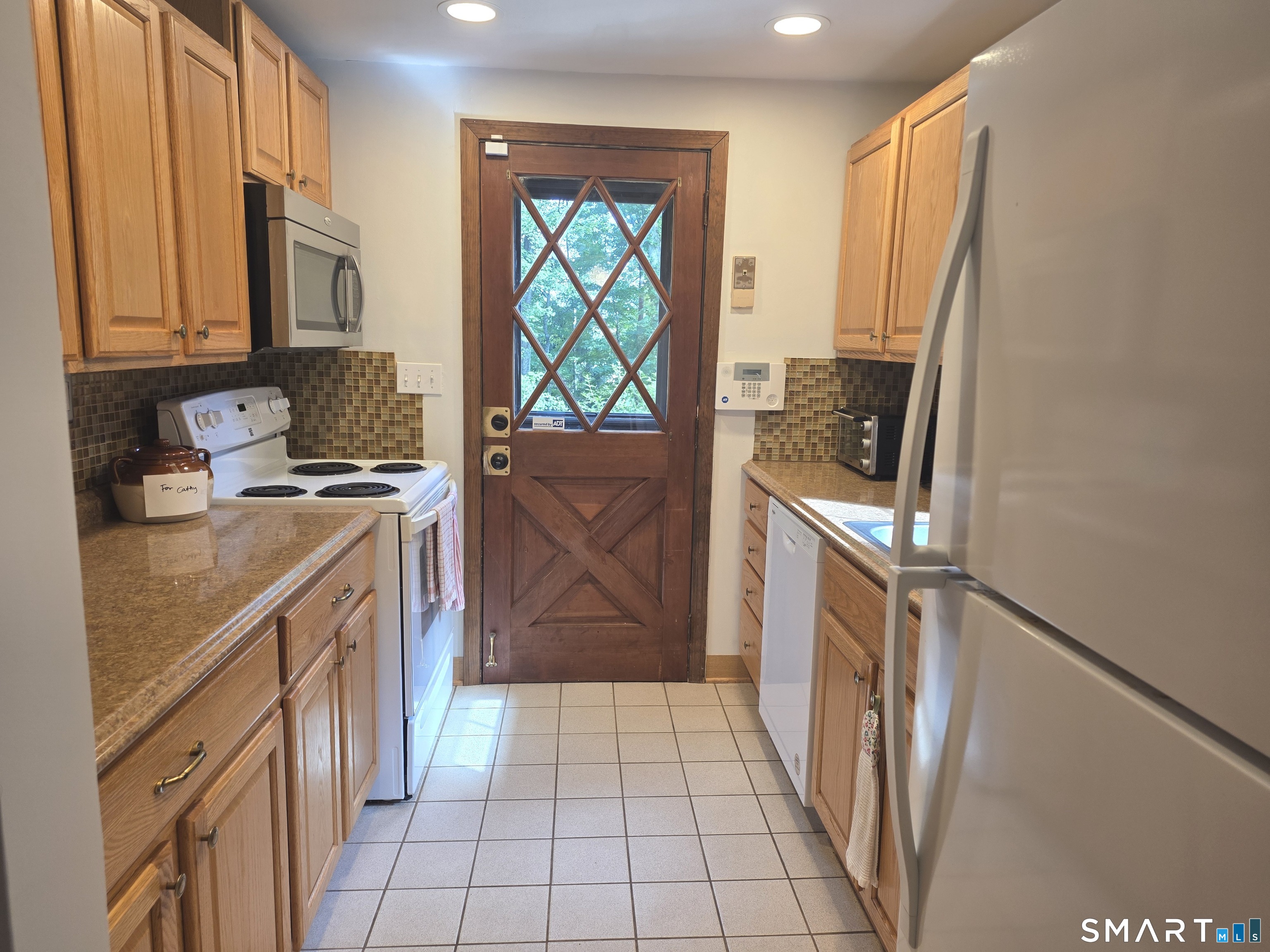109 South Road photo 5