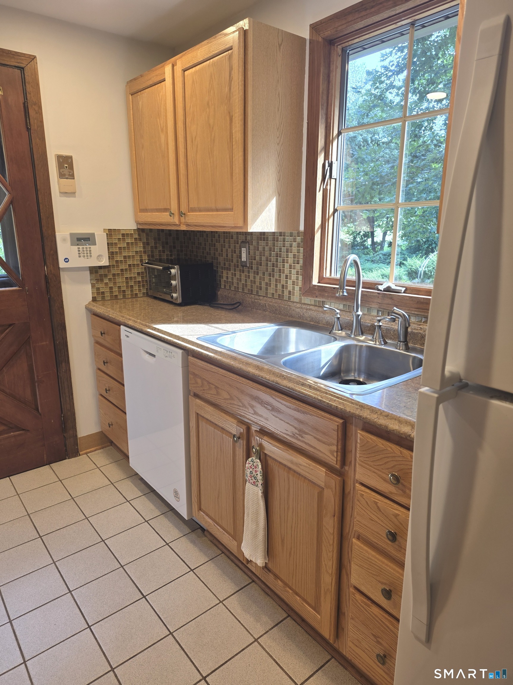 109 South Road photo 7