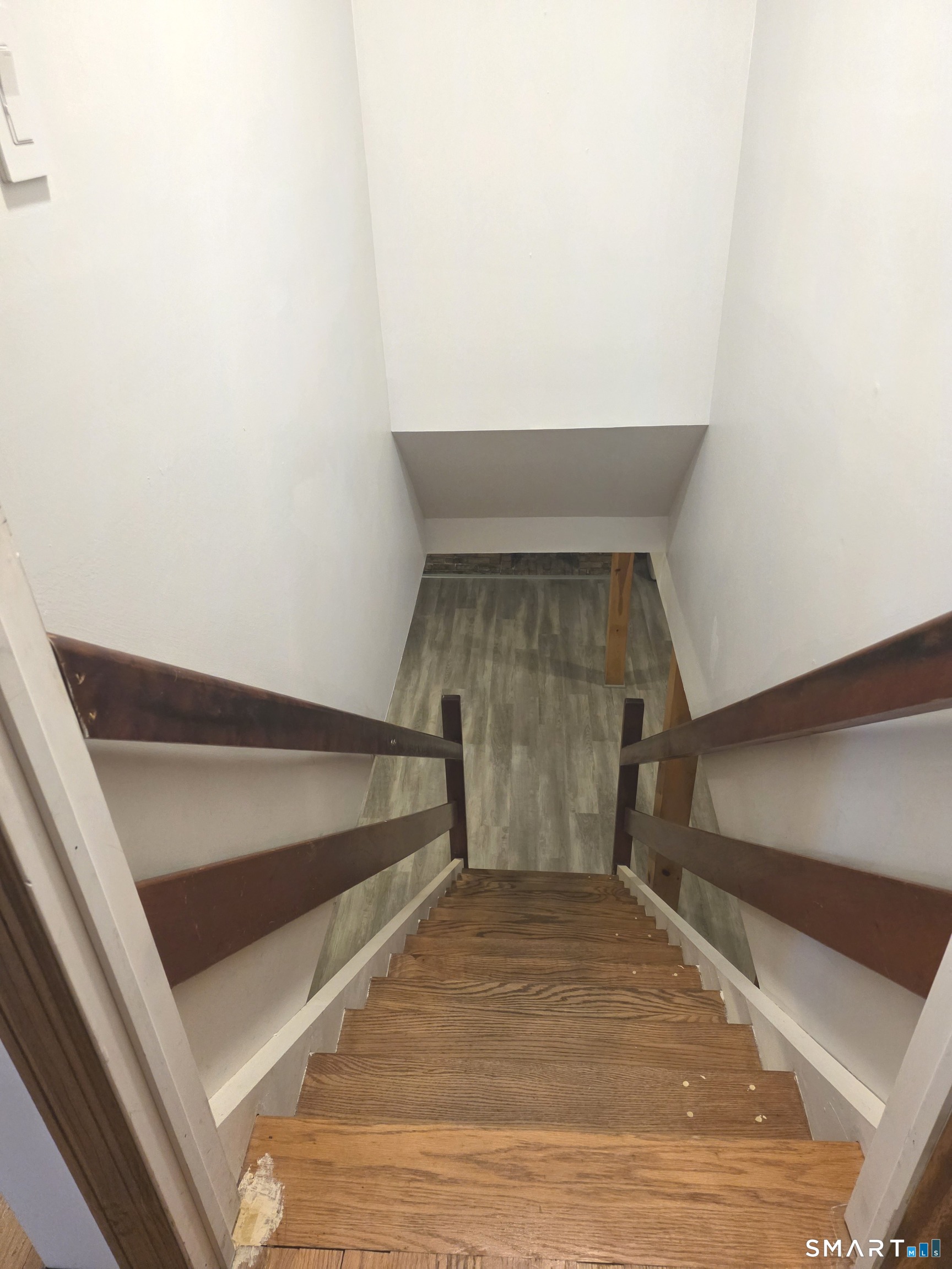 109 South Road photo 19