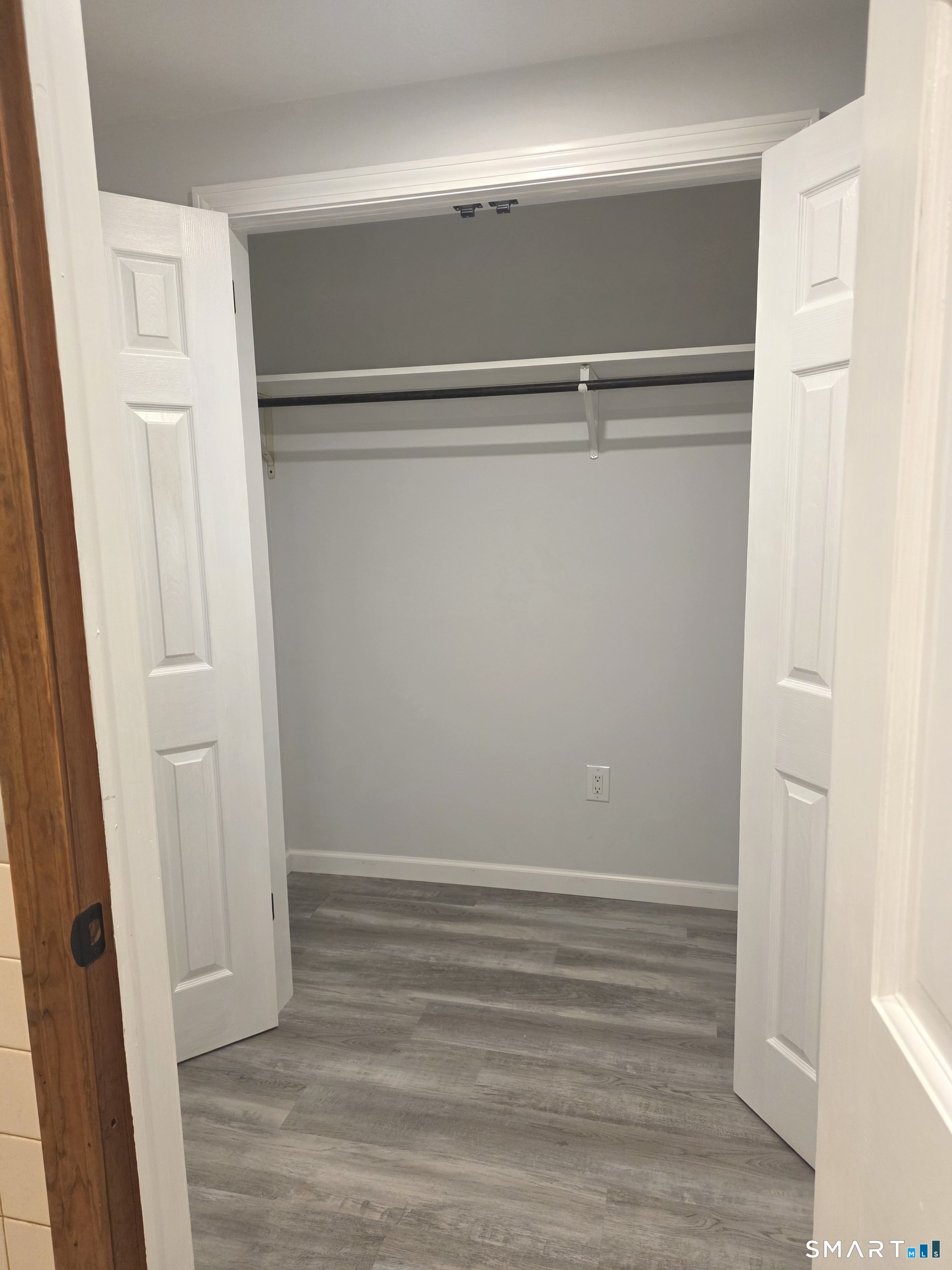 109 South Road photo 30