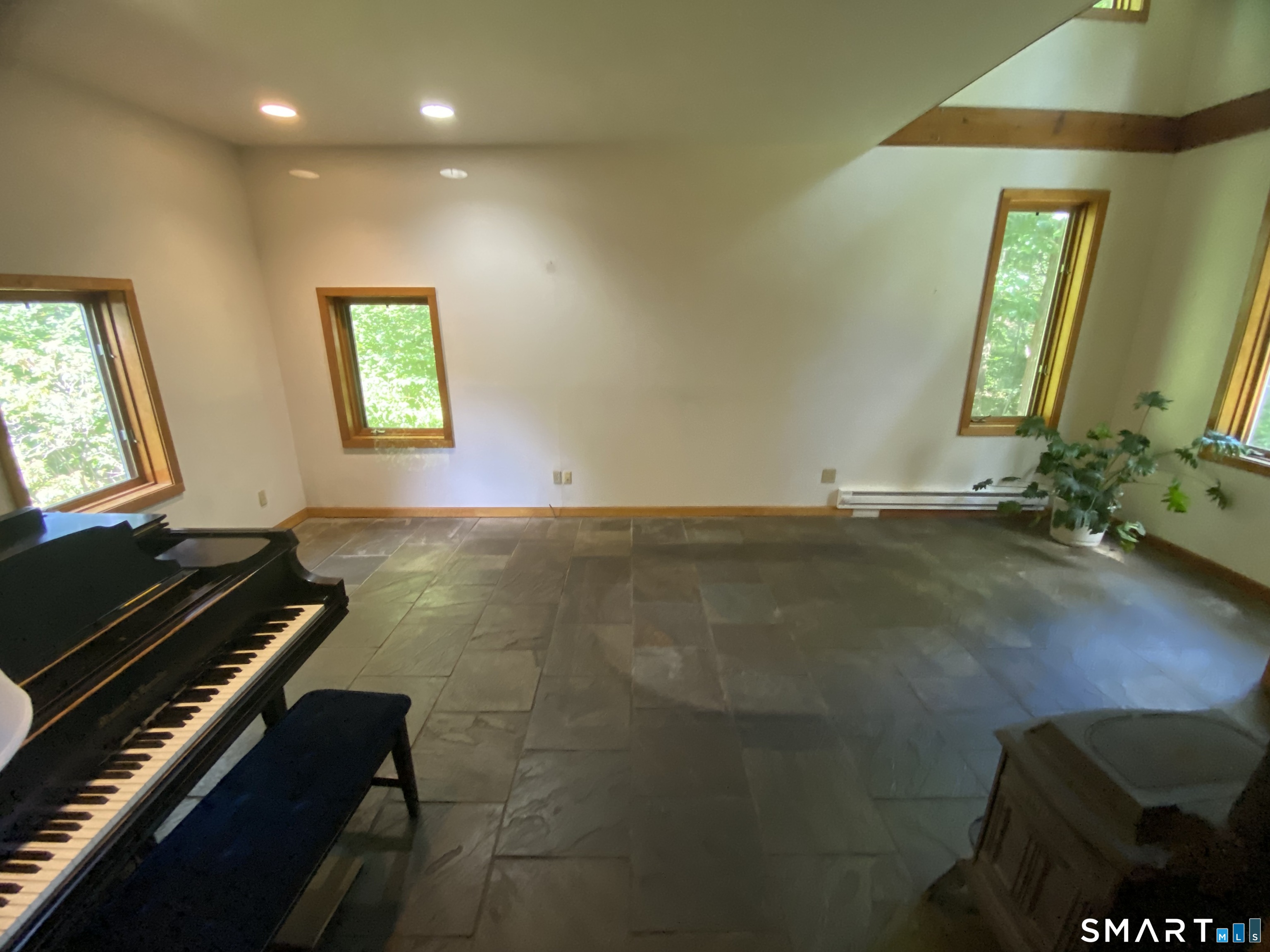 26 Eastwood Drive photo 21
