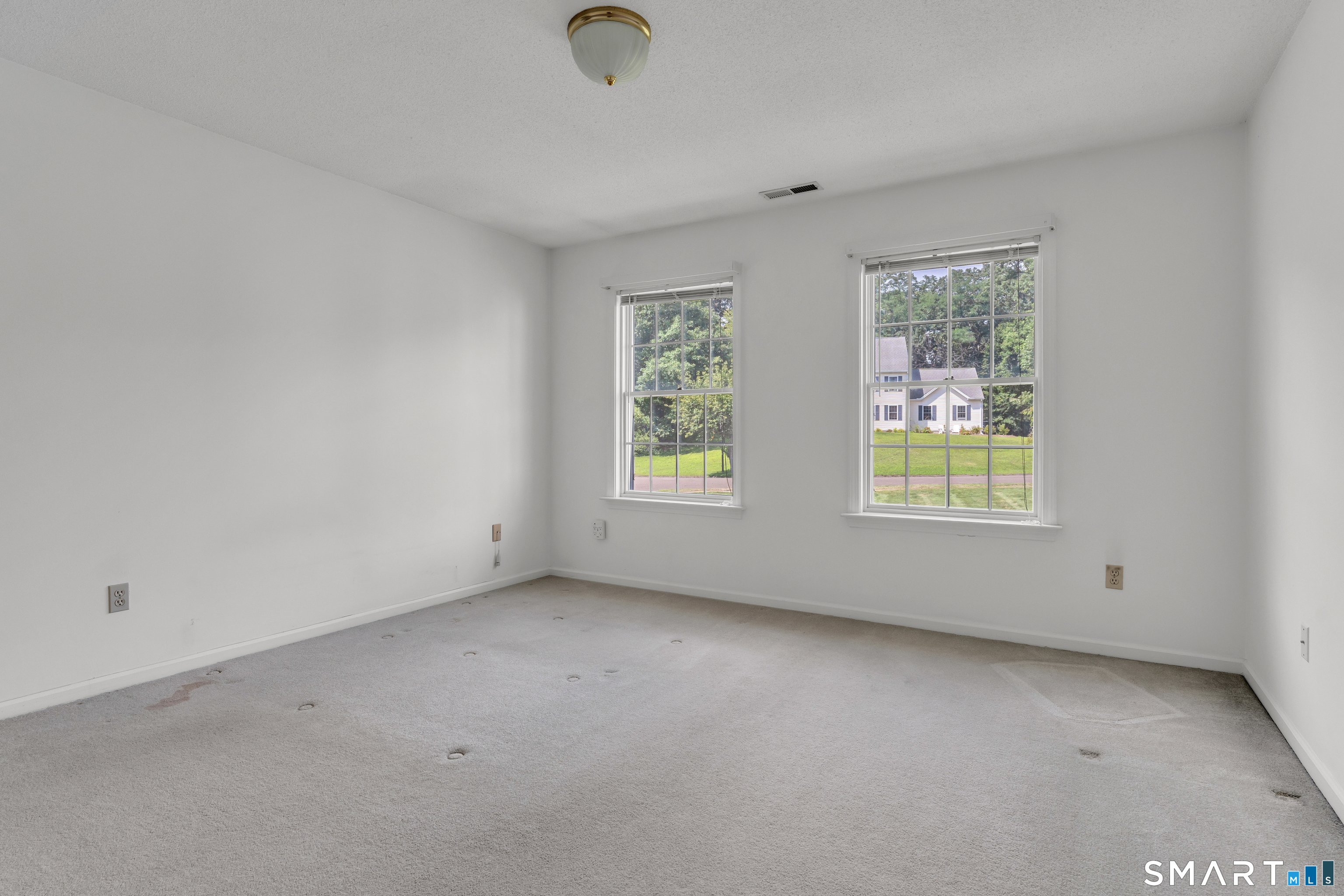 49 Melissa Drive photo 29