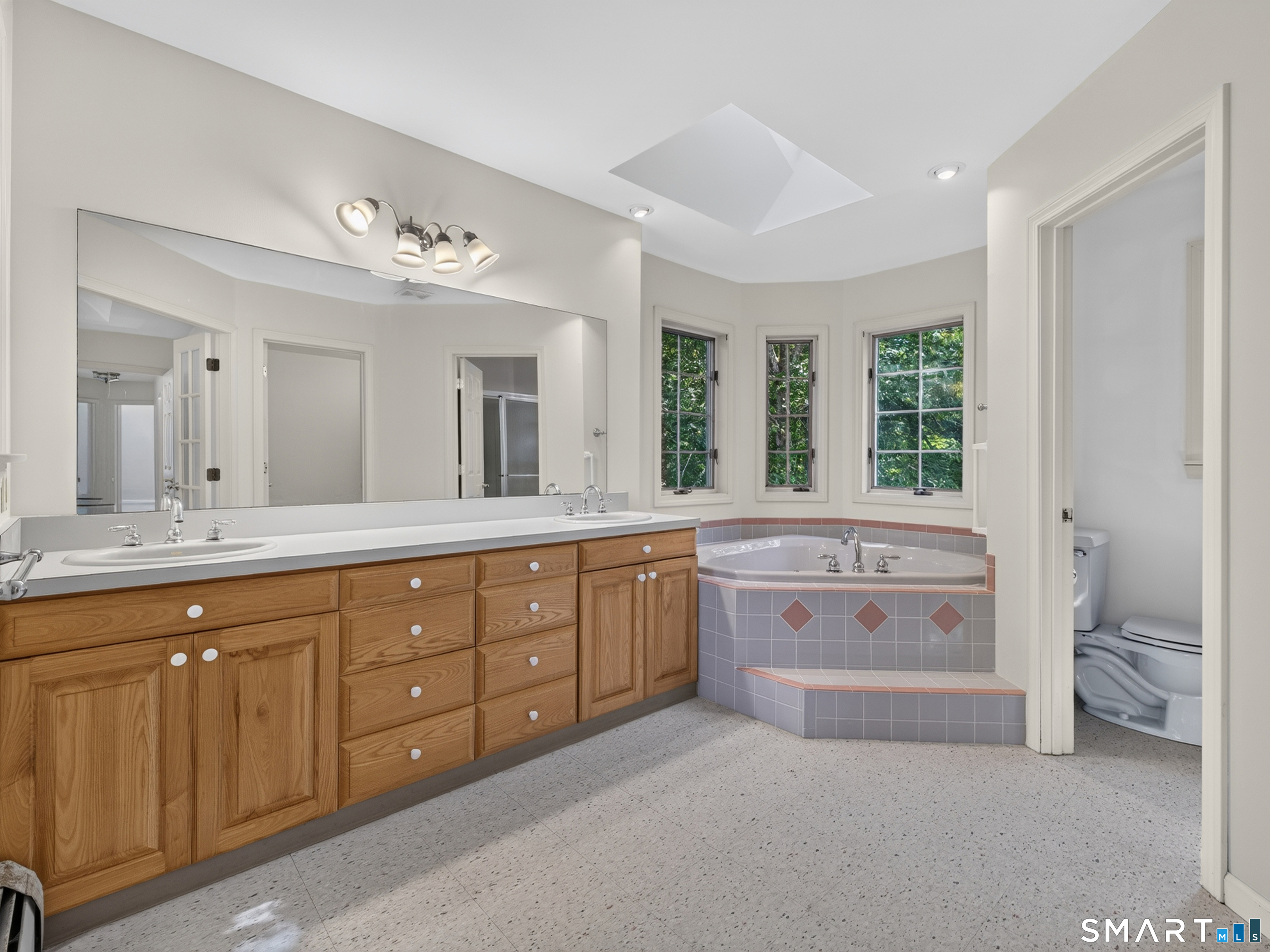 9 Spinnaker Road photo 26