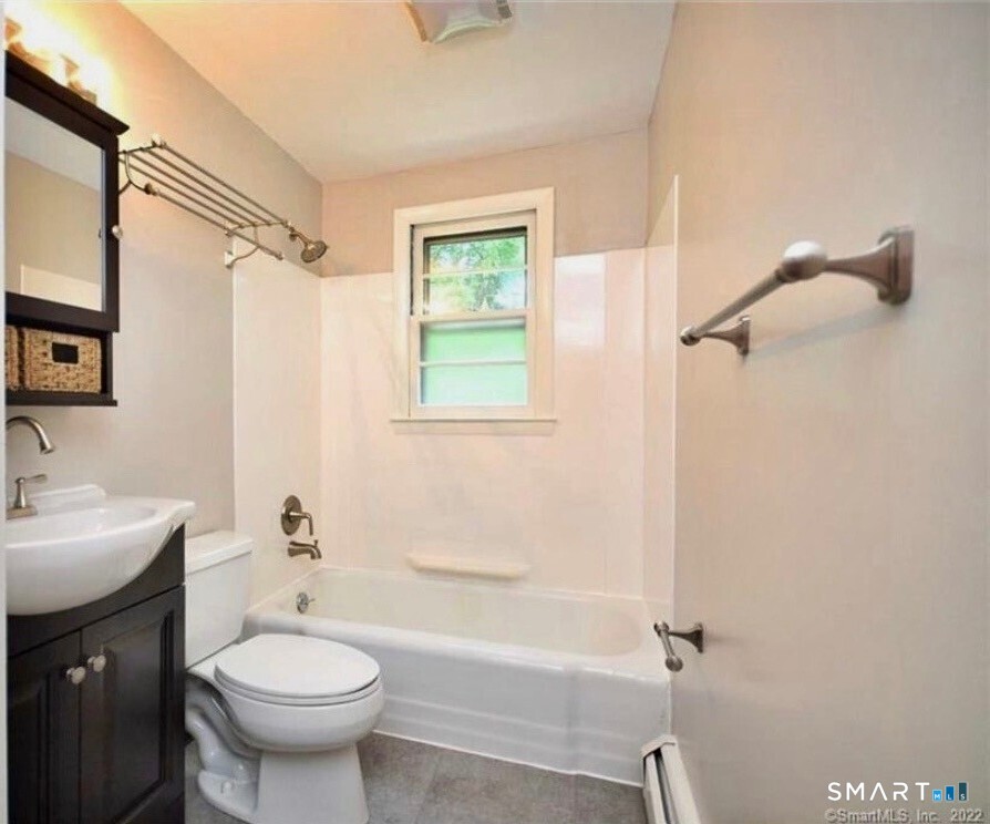 120 New Britain Avenue photo 6