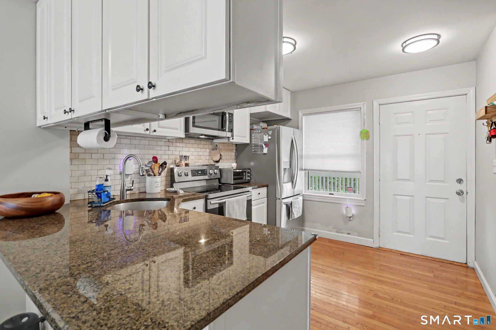 186 Stillwater Avenue, Stamford, Connecticut photo 5