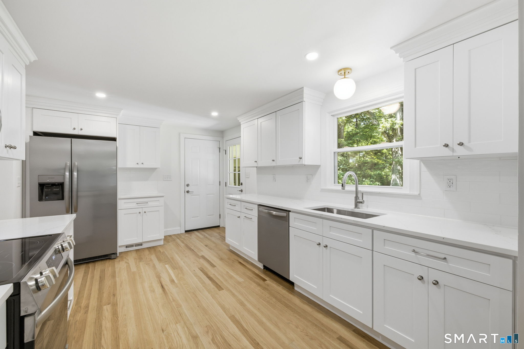 16 Chadwick Drive photo 11