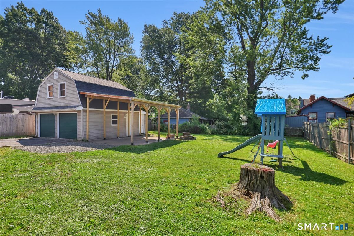 349 Nott Street photo 28