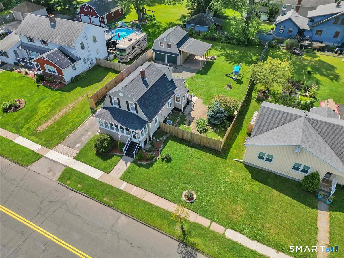 349 Nott Street photo 31