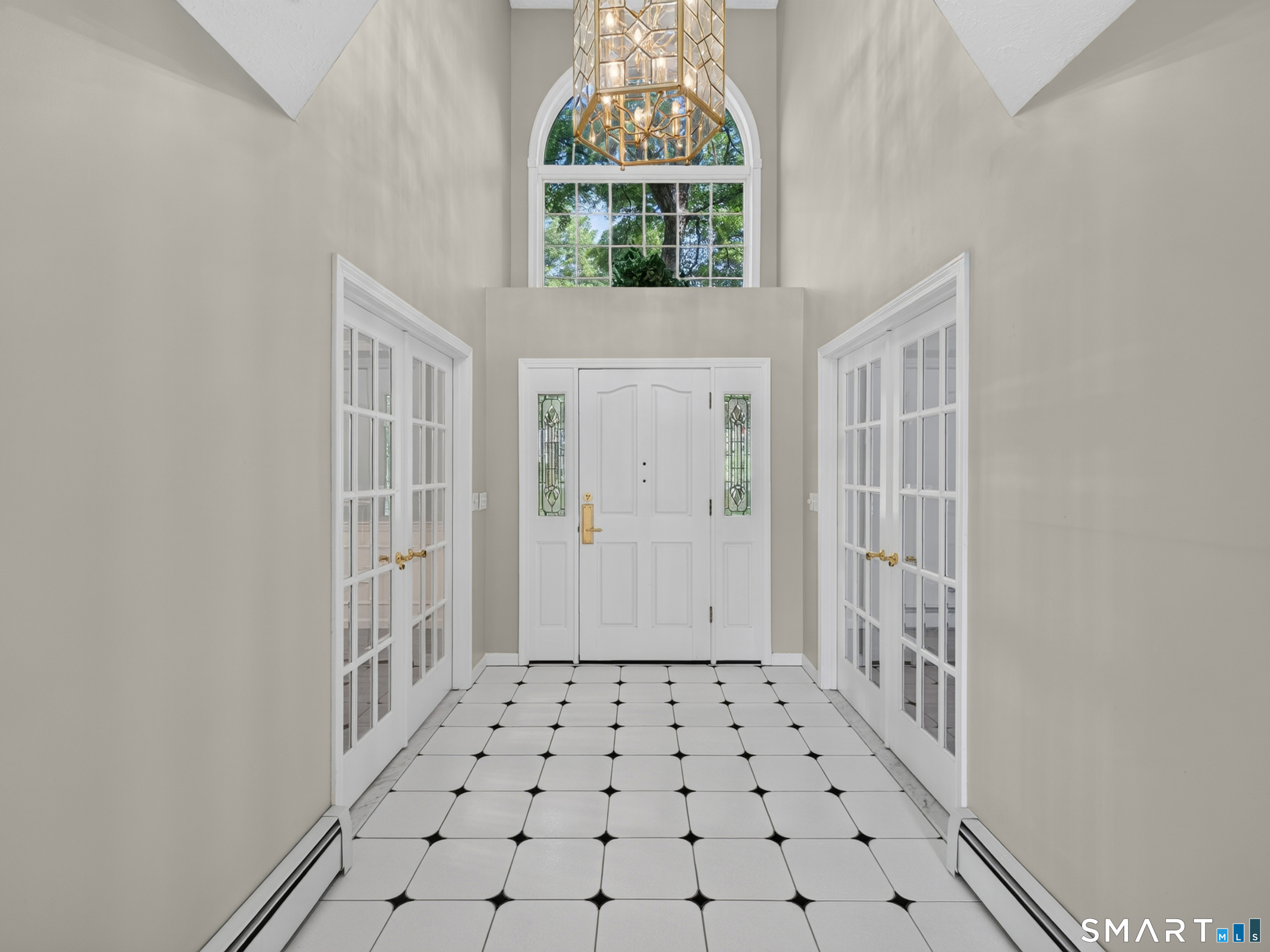 179 Sherwood Drive photo 3