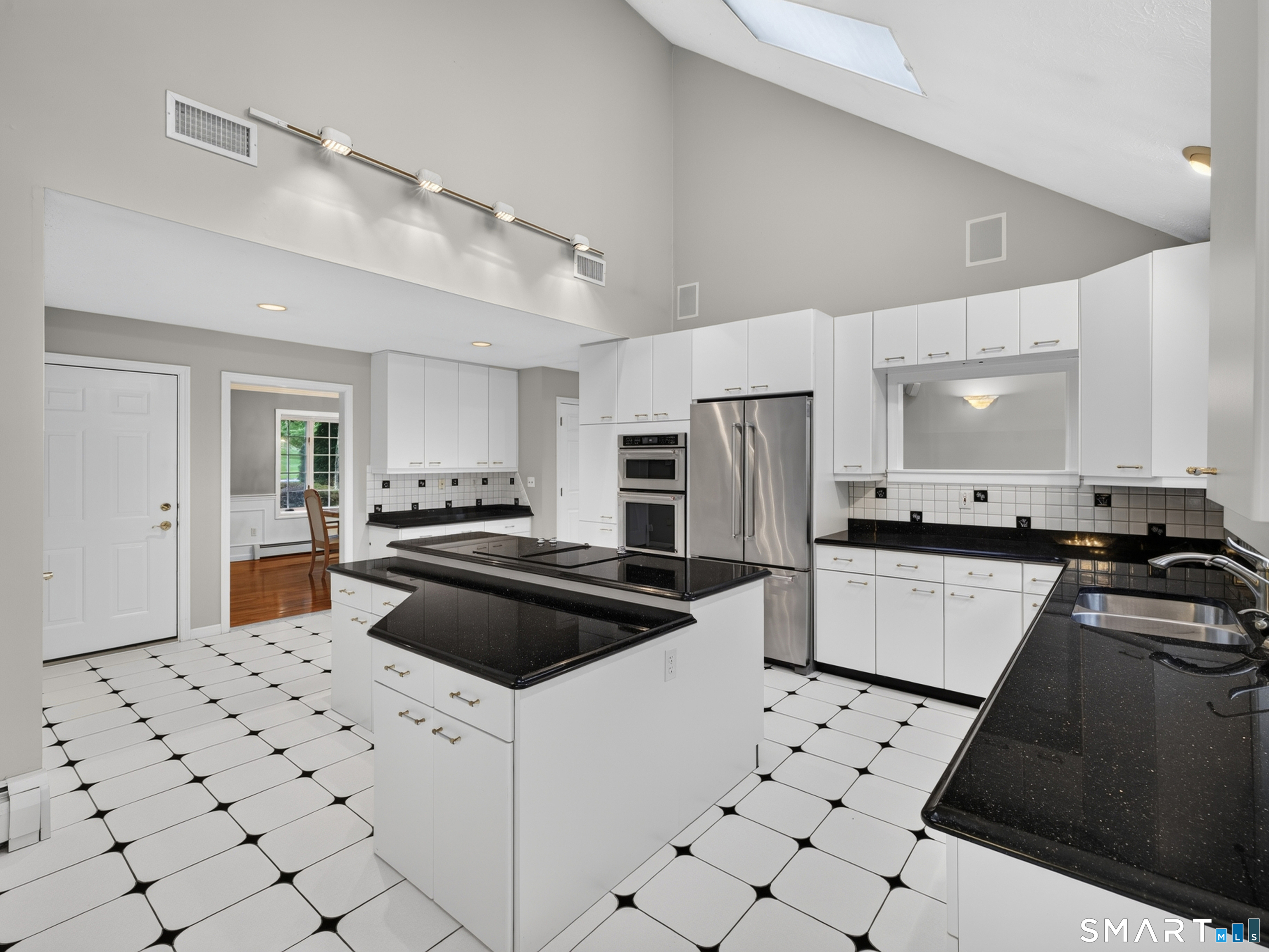 179 Sherwood Drive photo 12